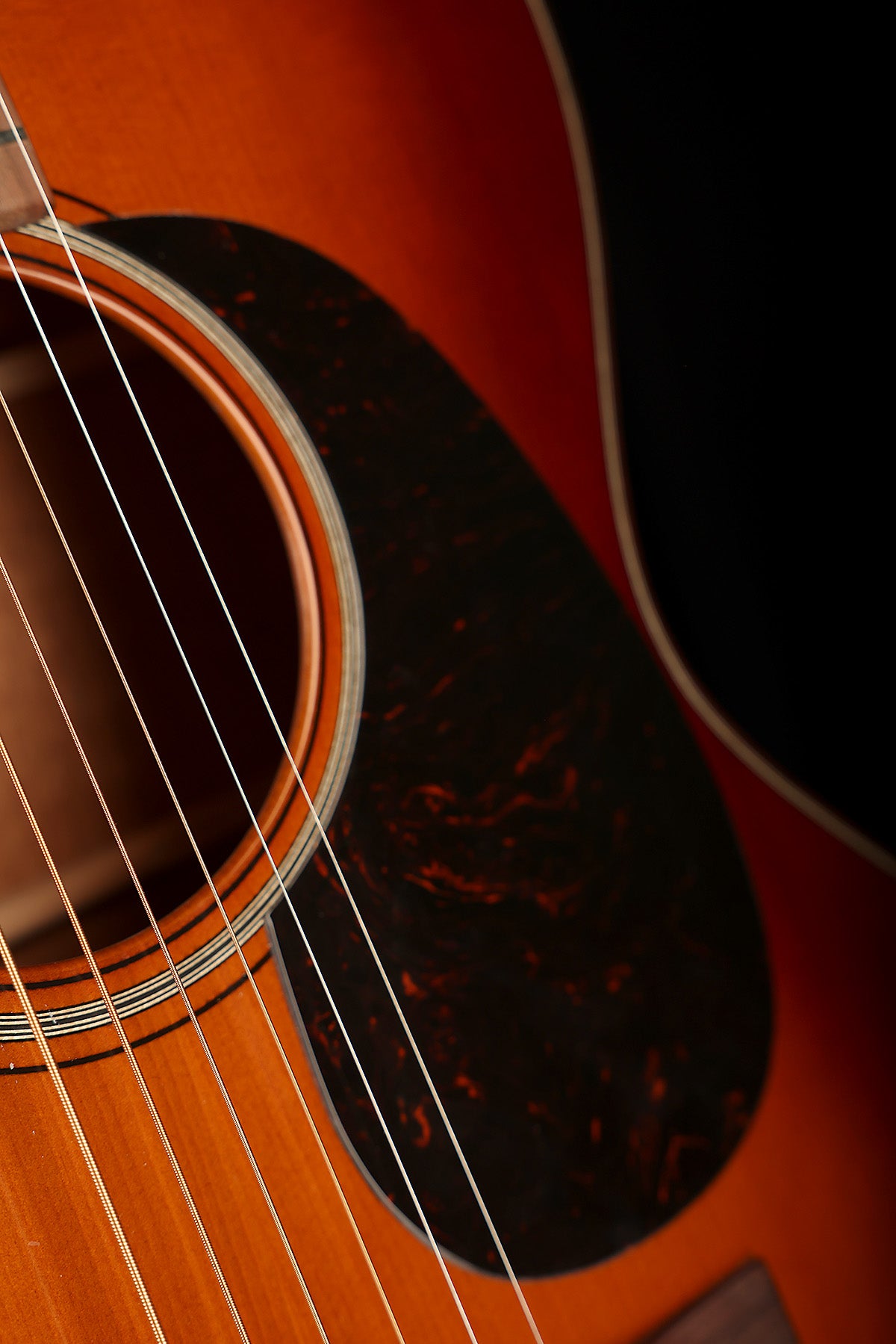 Martin Custom Shop 00SS 'Adirondack / Figured Mahogany' Slope Shoulder Acoustic Guitar
