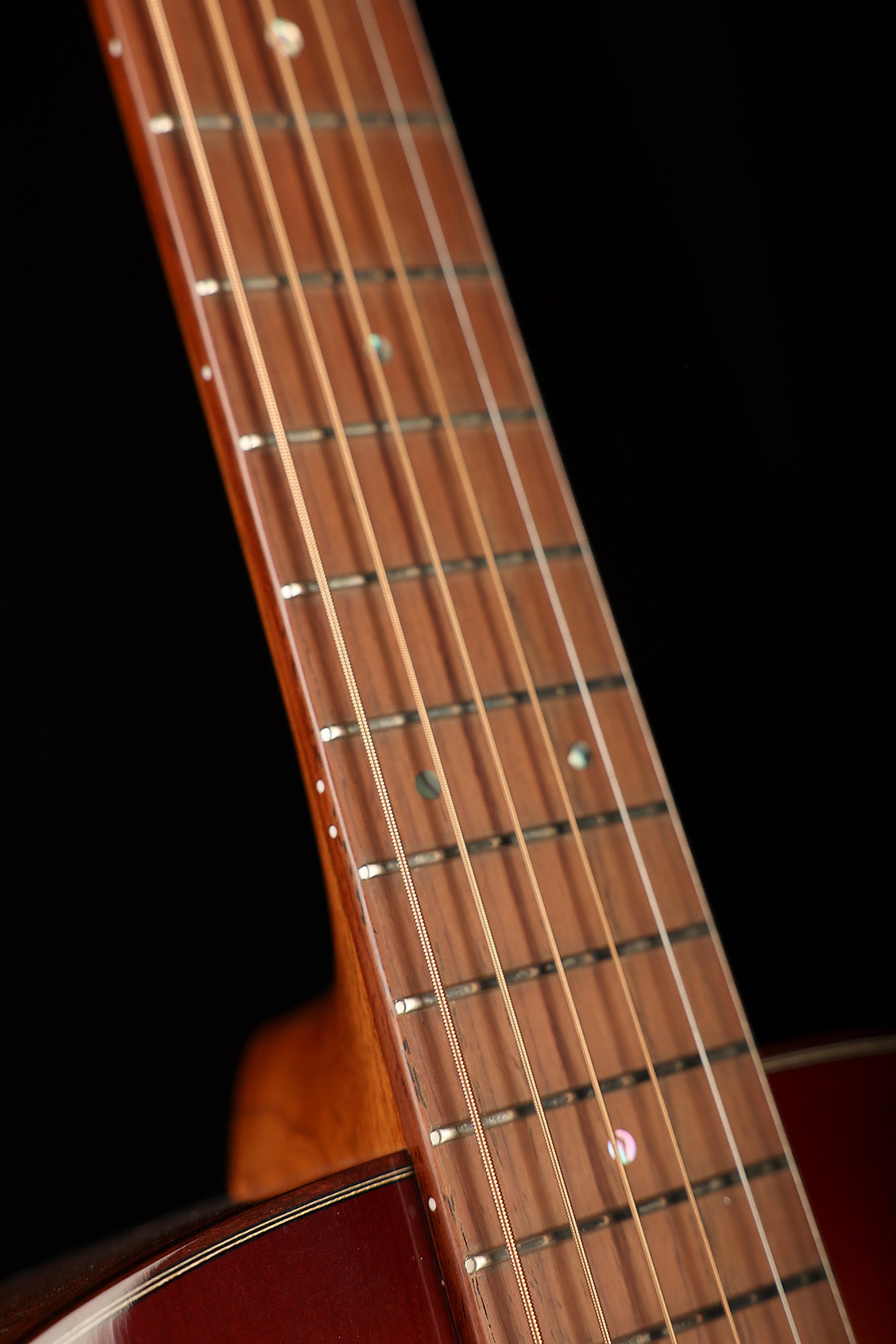 Martin Custom Shop 00SS 'Adirondack / Figured Mahogany' Slope Shoulder Acoustic Guitar