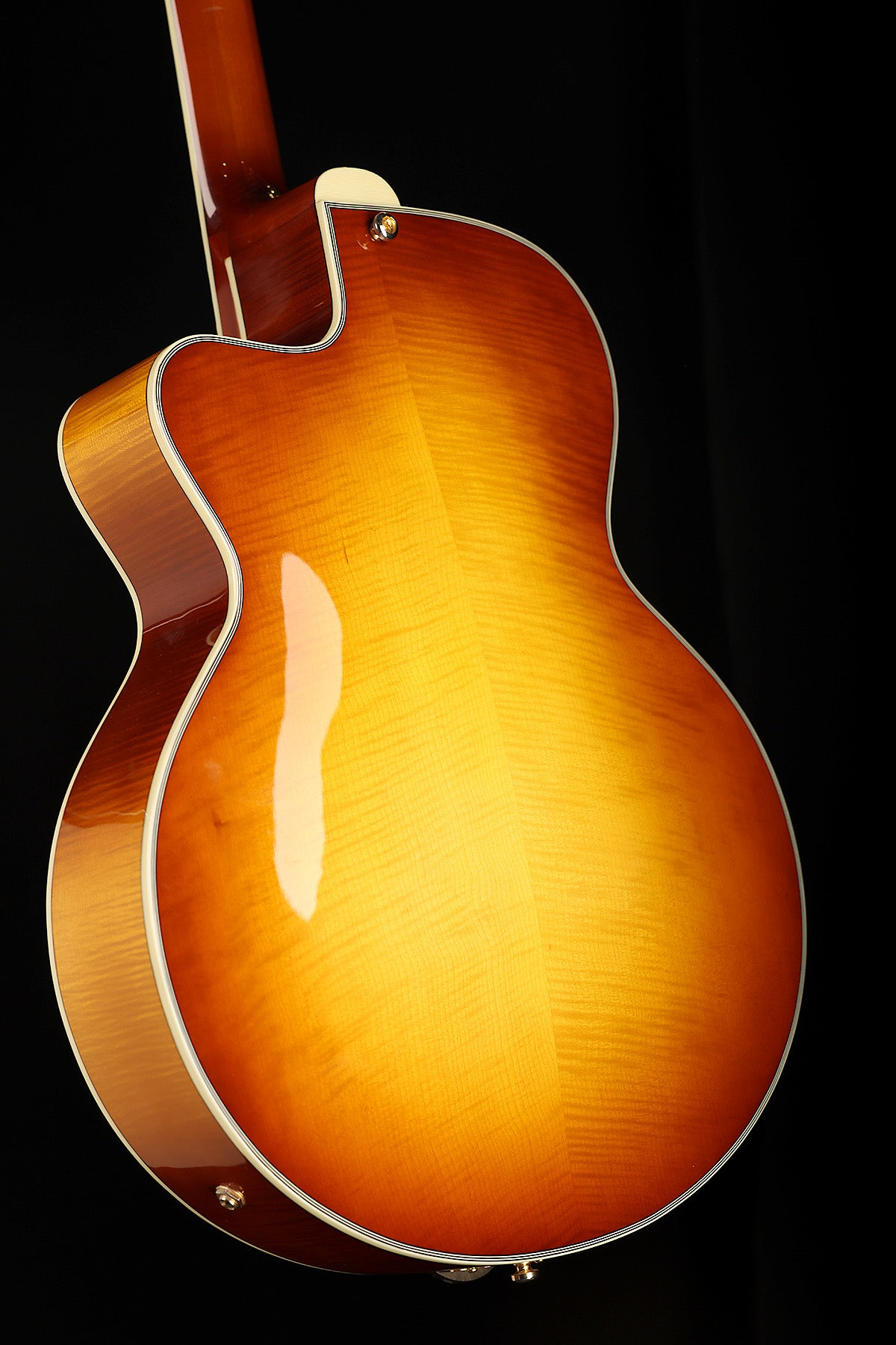 Eastman AR805CE 'Honeyburst' Preowned 2024