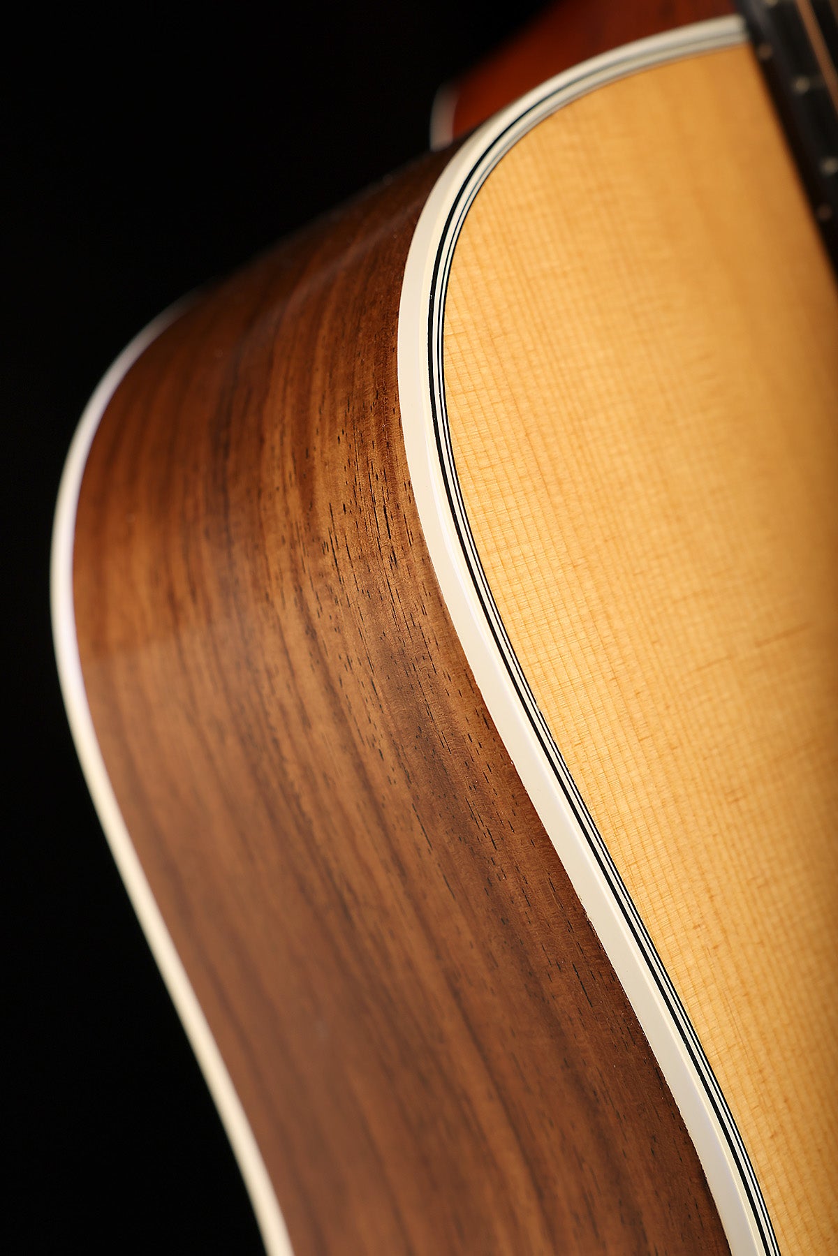 Martin D-28 Preowned 2014