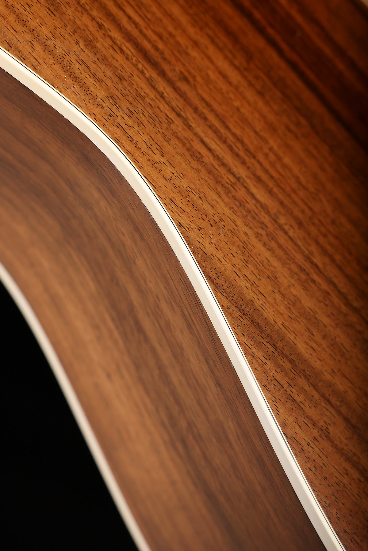 Martin D-28 Preowned 2014