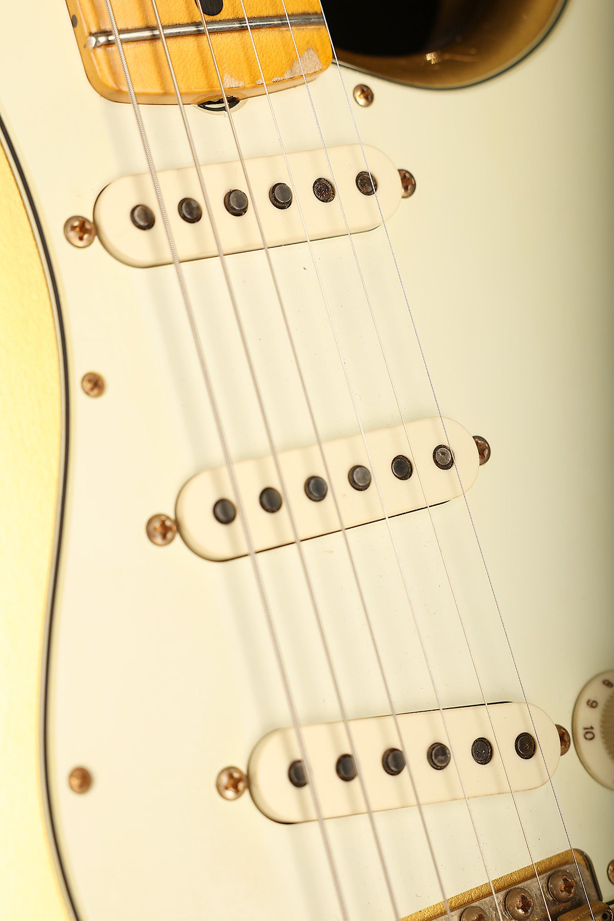 Fender Custom Shop Limited 1962 Stratocaster Journeyman Relic 'Aztec Gold' Preowned 2021