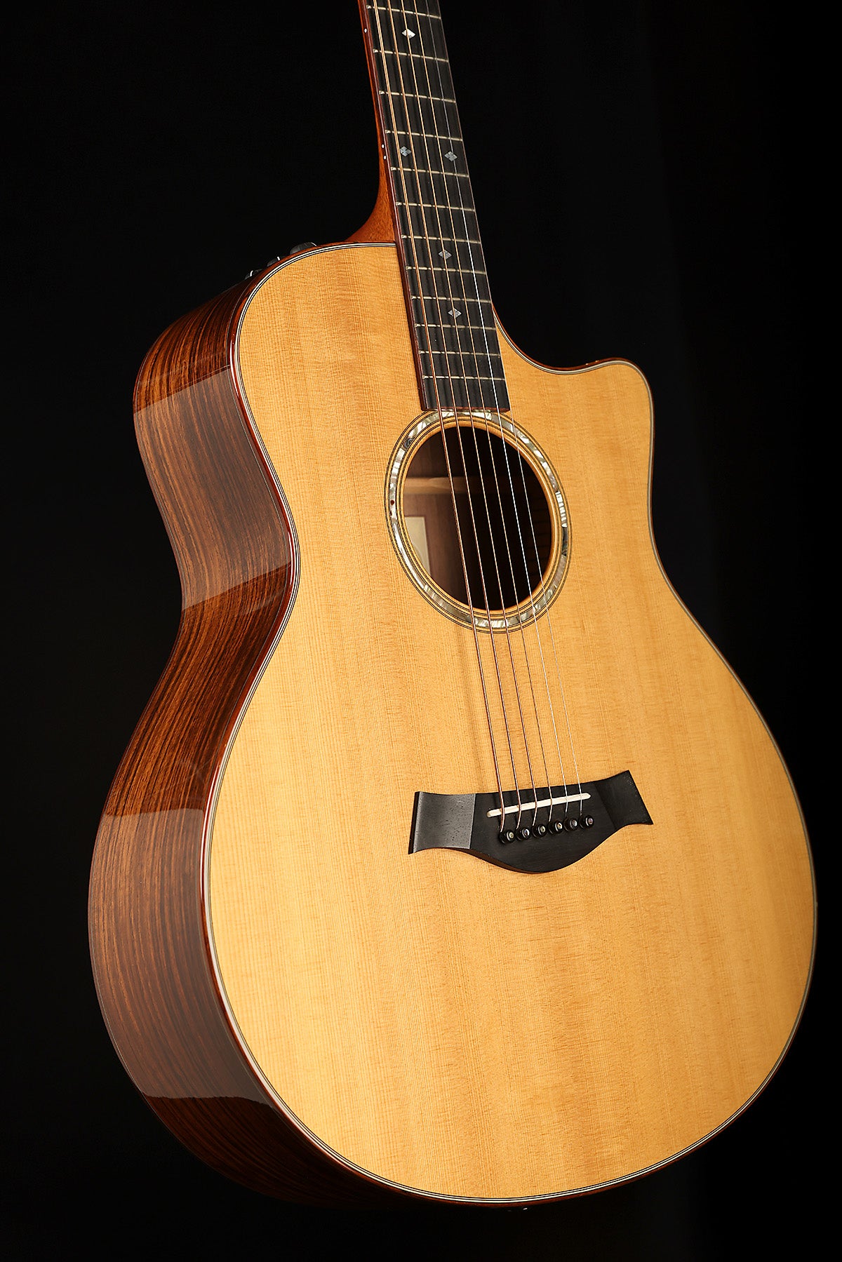Taylor Baritone-6 Grand Symphony 'Spruce / Rosewood' Preowned 2011
