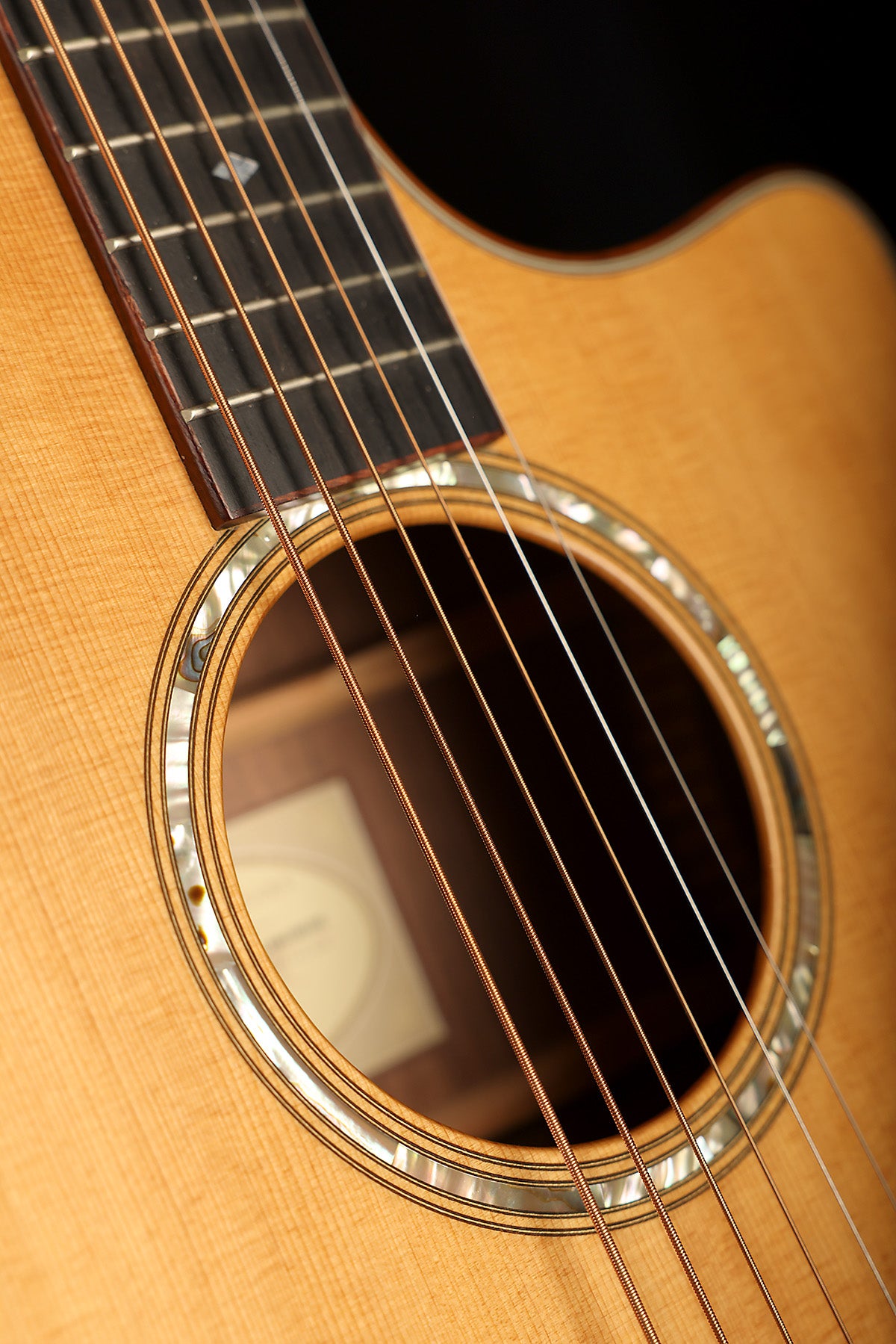 Taylor Baritone-6 Grand Symphony 'Spruce / Rosewood' Preowned 2011