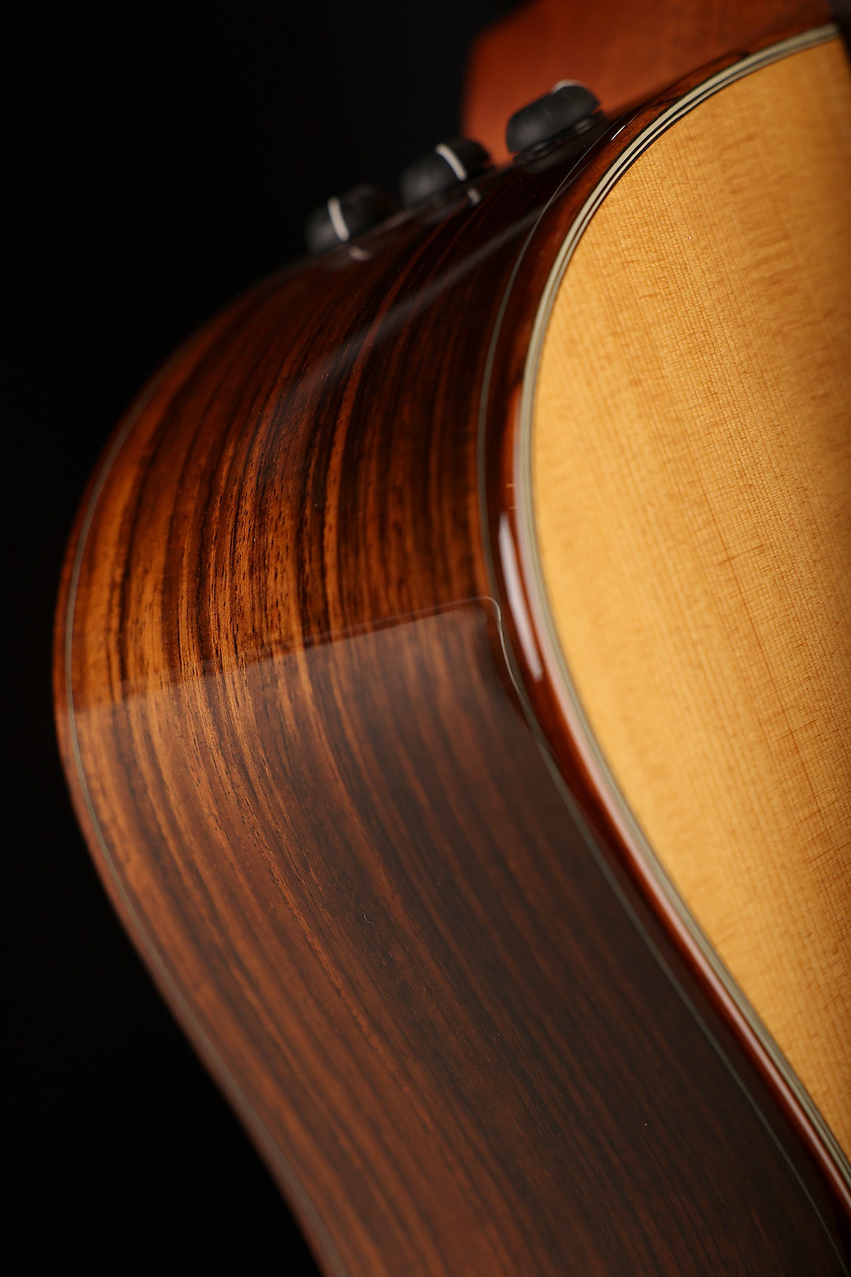 Taylor Baritone-6 Grand Symphony 'Spruce / Rosewood' Preowned 2011