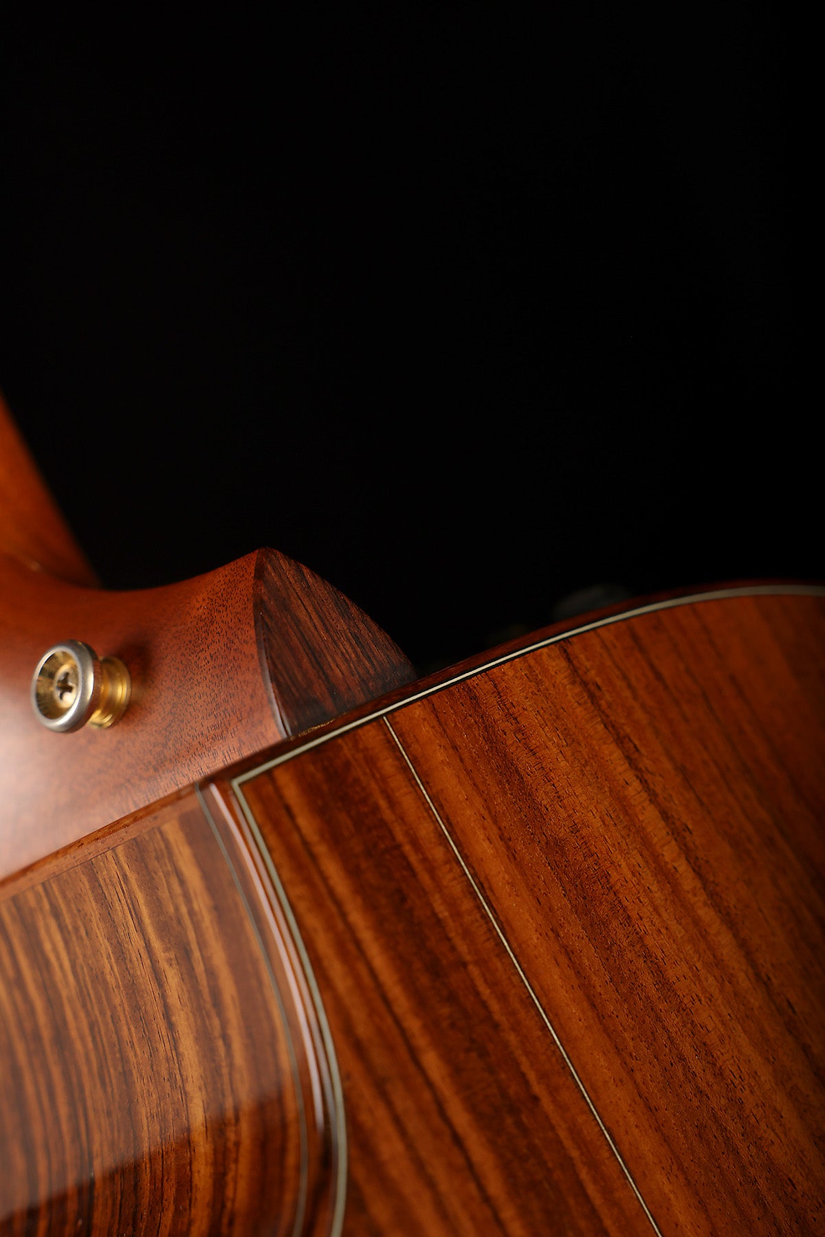 Taylor Baritone-6 Grand Symphony 'Spruce / Rosewood' Preowned 2011
