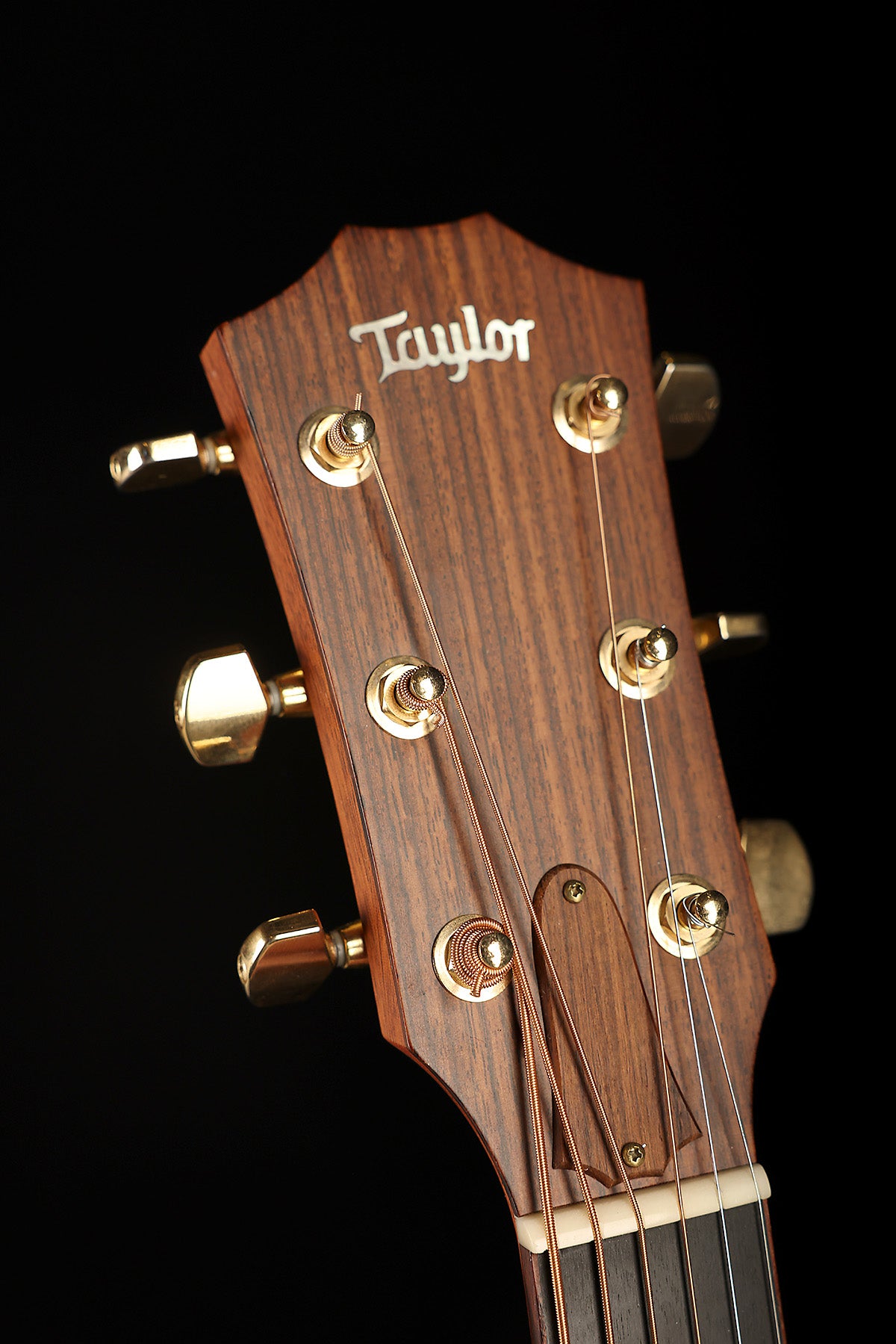 Taylor Baritone-6 Grand Symphony 'Spruce / Rosewood' Preowned 2011
