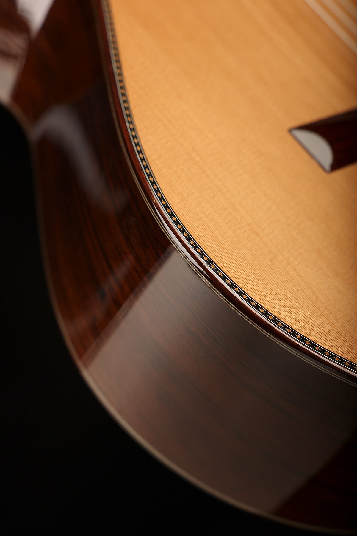 Altamira L'Orfeo Cedar / Madagascar Rosewood Classical Guitar