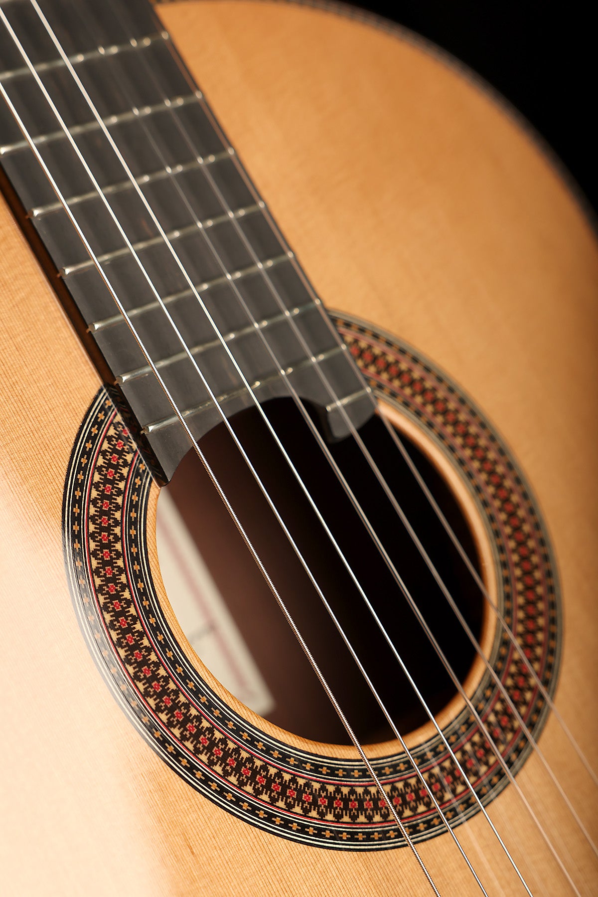 Altamira L'Orfeo Cedar / Madagascar Rosewood Classical Guitar