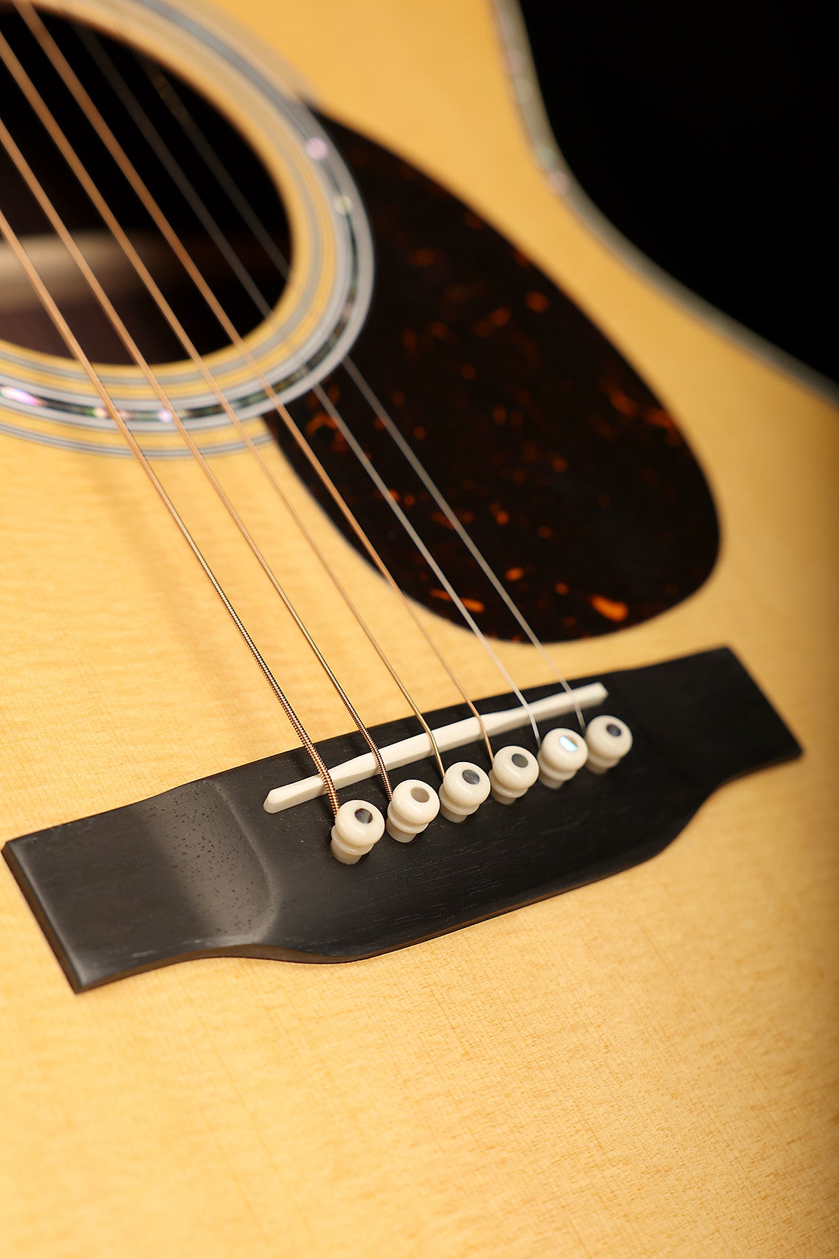 Martin OM-42 Acoustic Guitar: Standard Series