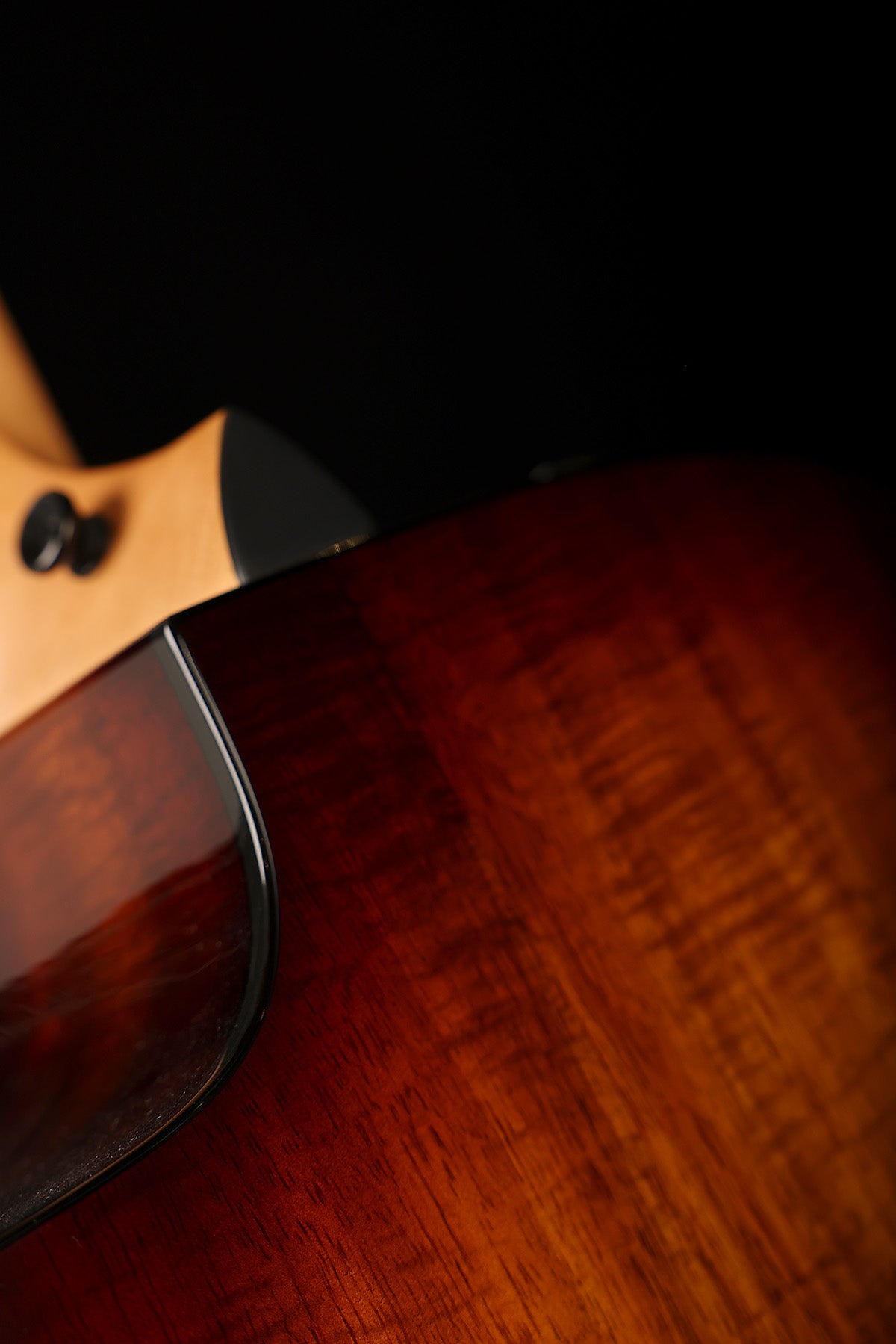 Taylor 214ce-K DLX 'Sunburst' Acoustic Electric Guitar
