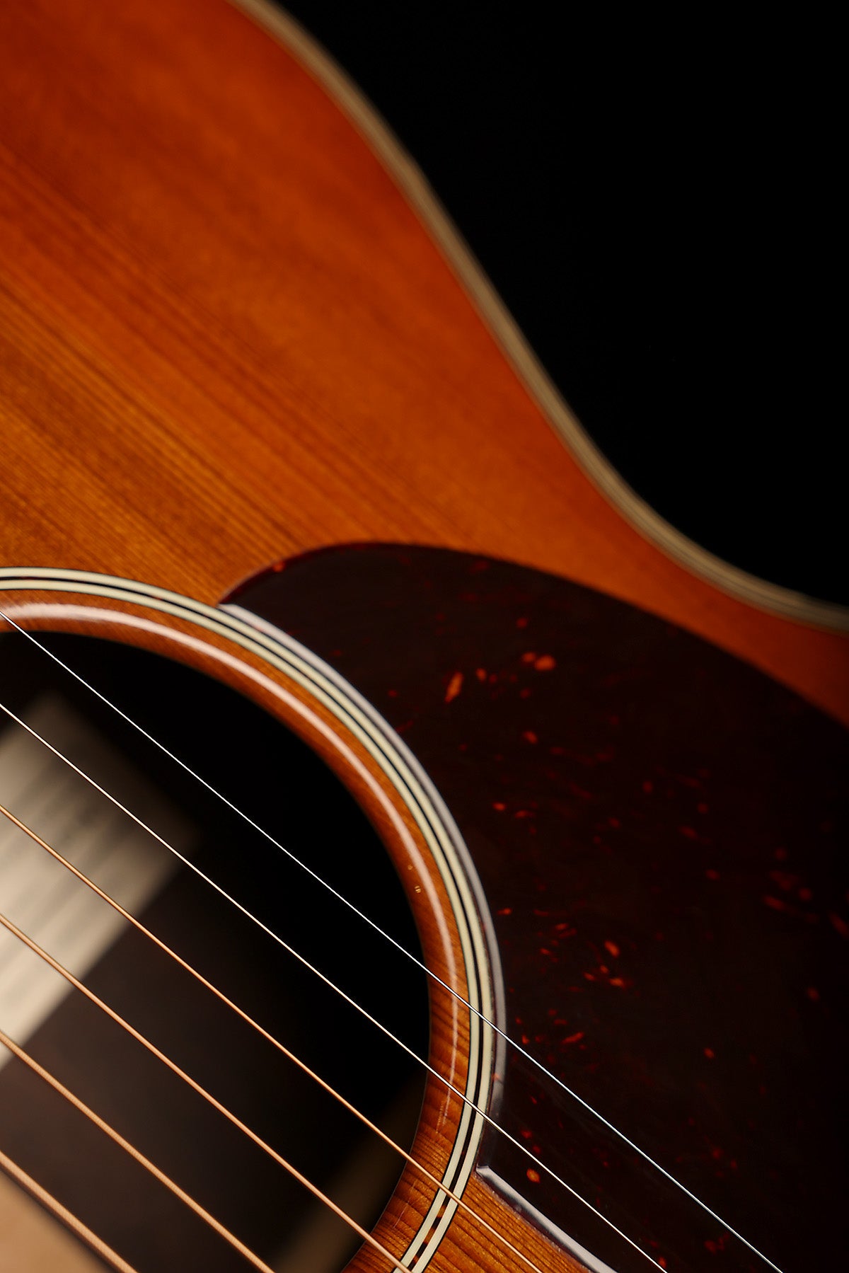 Santa Cruz OM 'Tunnel 13 Redwood / Indian Rosewood' Preowned 2021