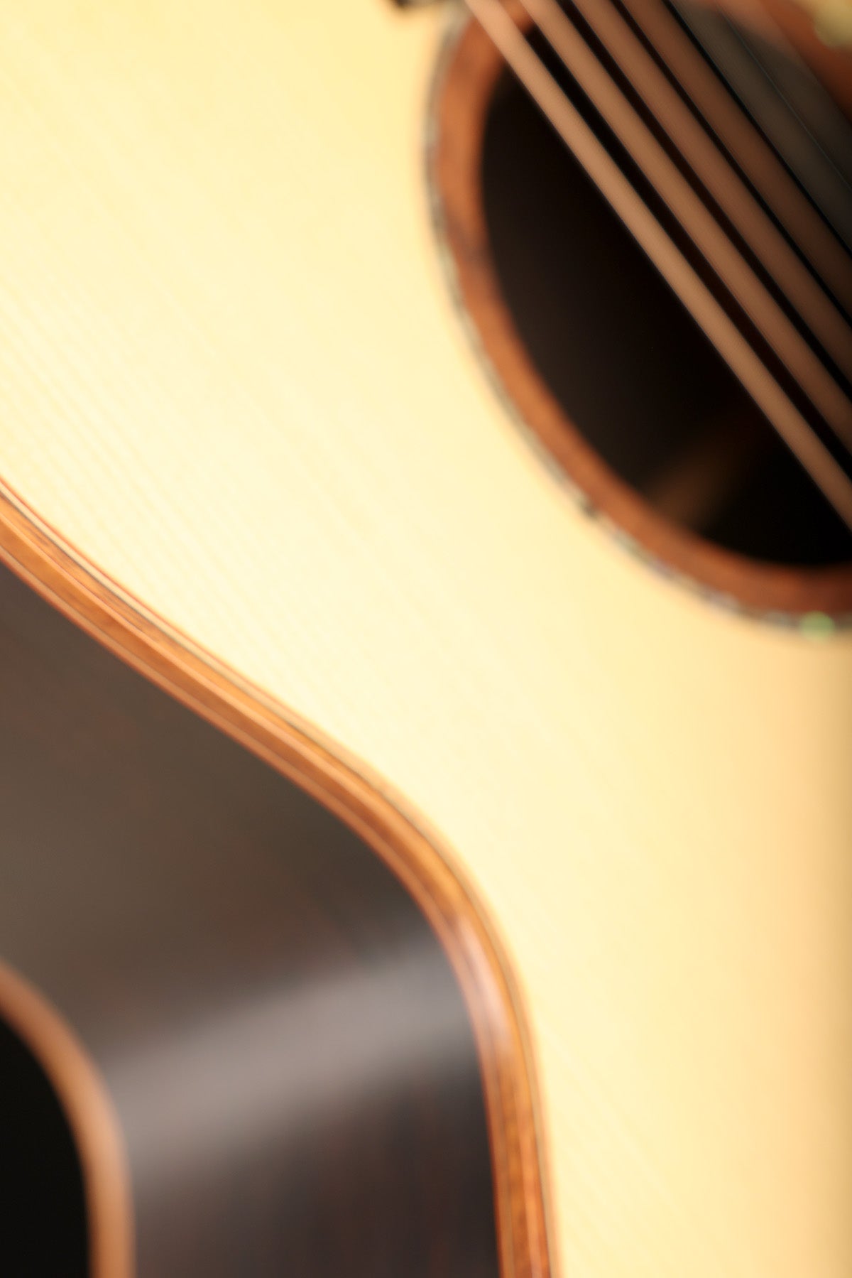 Lowden F-50 'Adirondack / African Blackwood' Preowned 2017