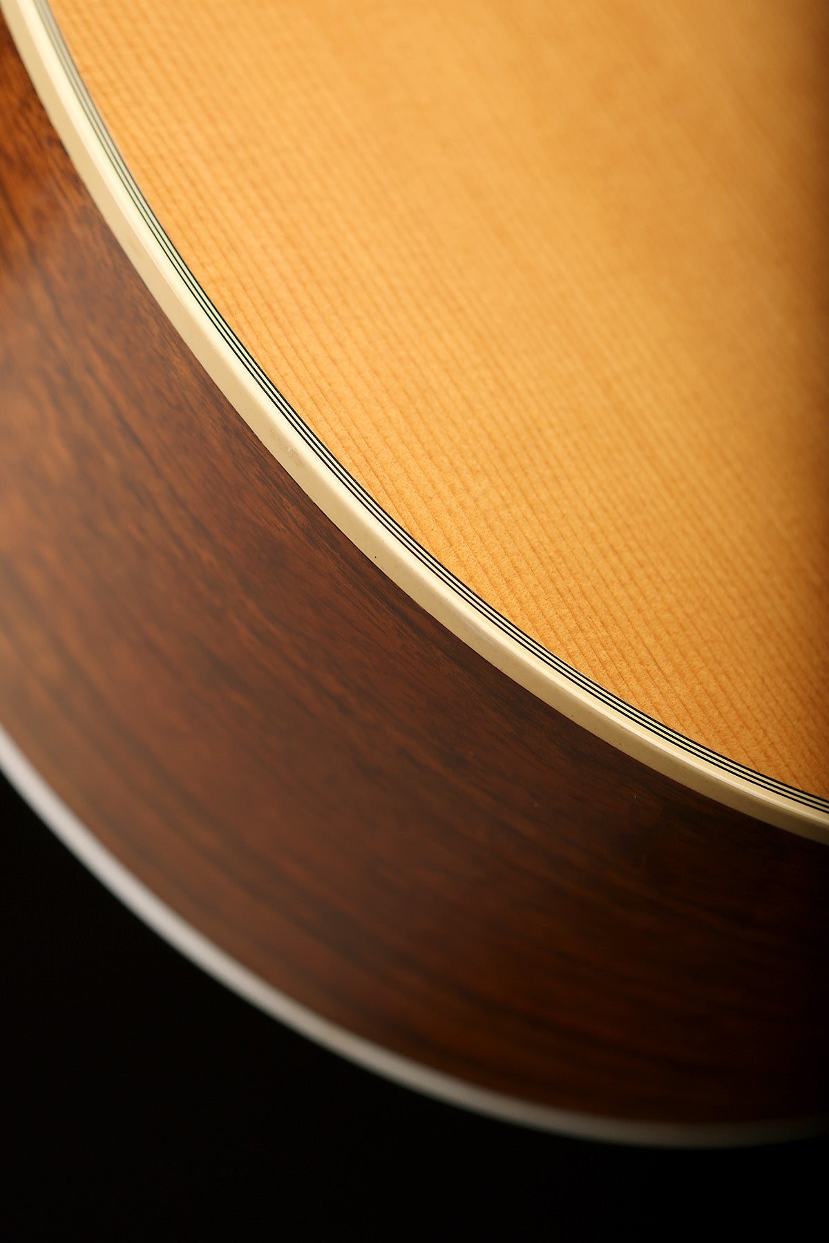 Martin OMC-160GTE Preowned 2013 - Acoustic Centre Music Store, Melbourne Australia