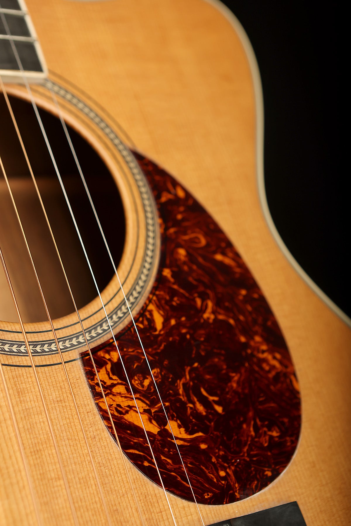 Martin OMC-160GTE Preowned 2013 - Acoustic Centre Music Store, Melbourne Australia