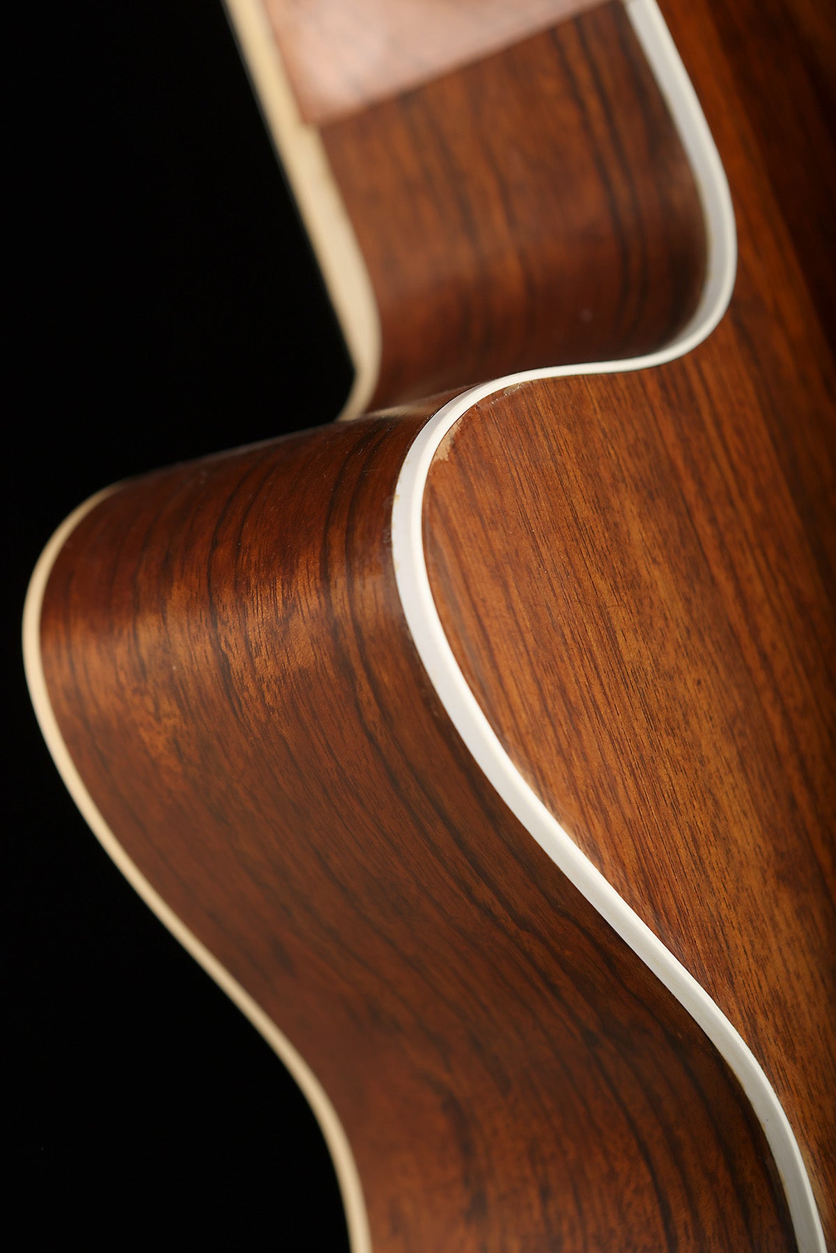 Martin OMC-160GTE Preowned 2013 - Acoustic Centre Music Store, Melbourne Australia