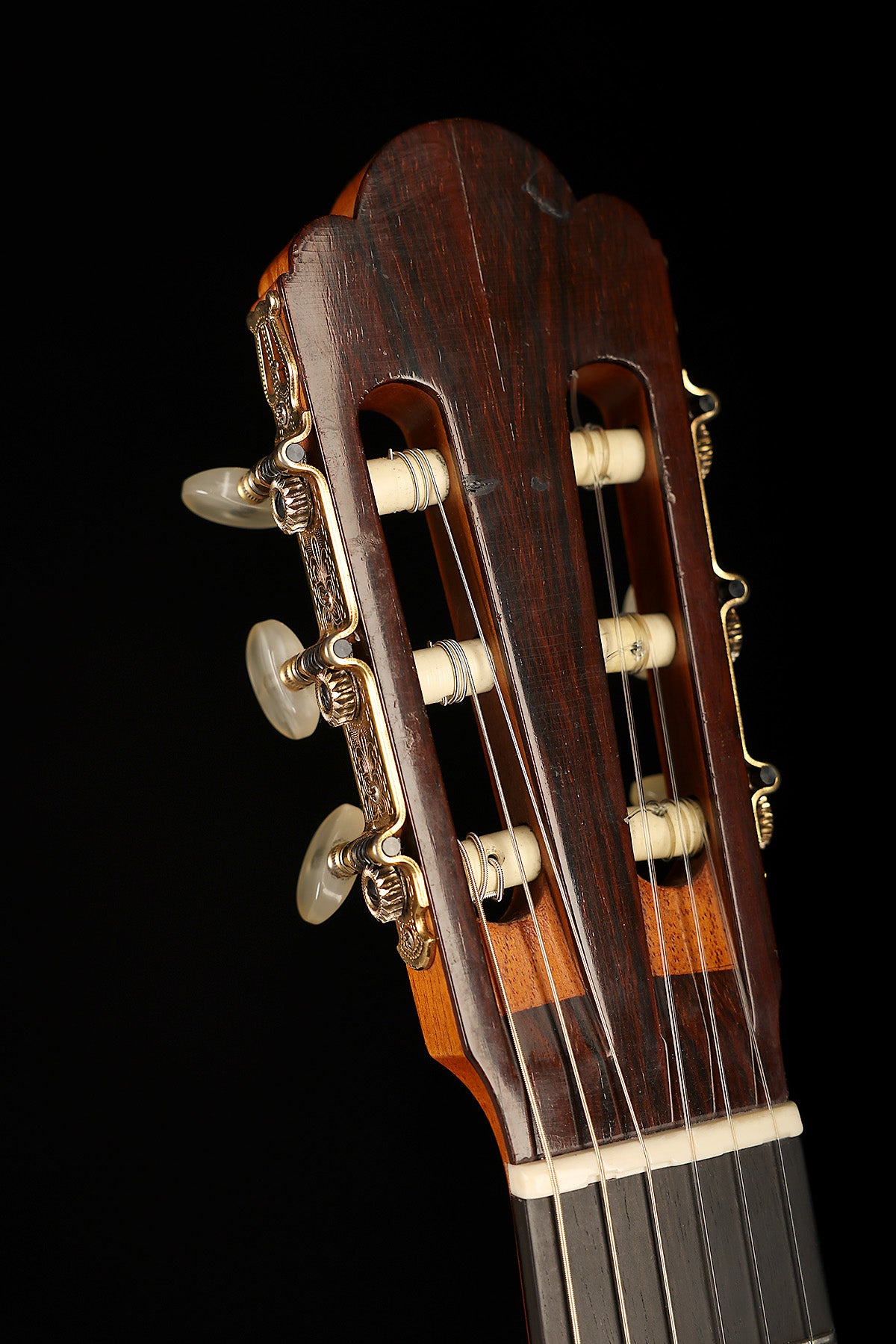 Manuel Velasquez Classical Preowned 1977