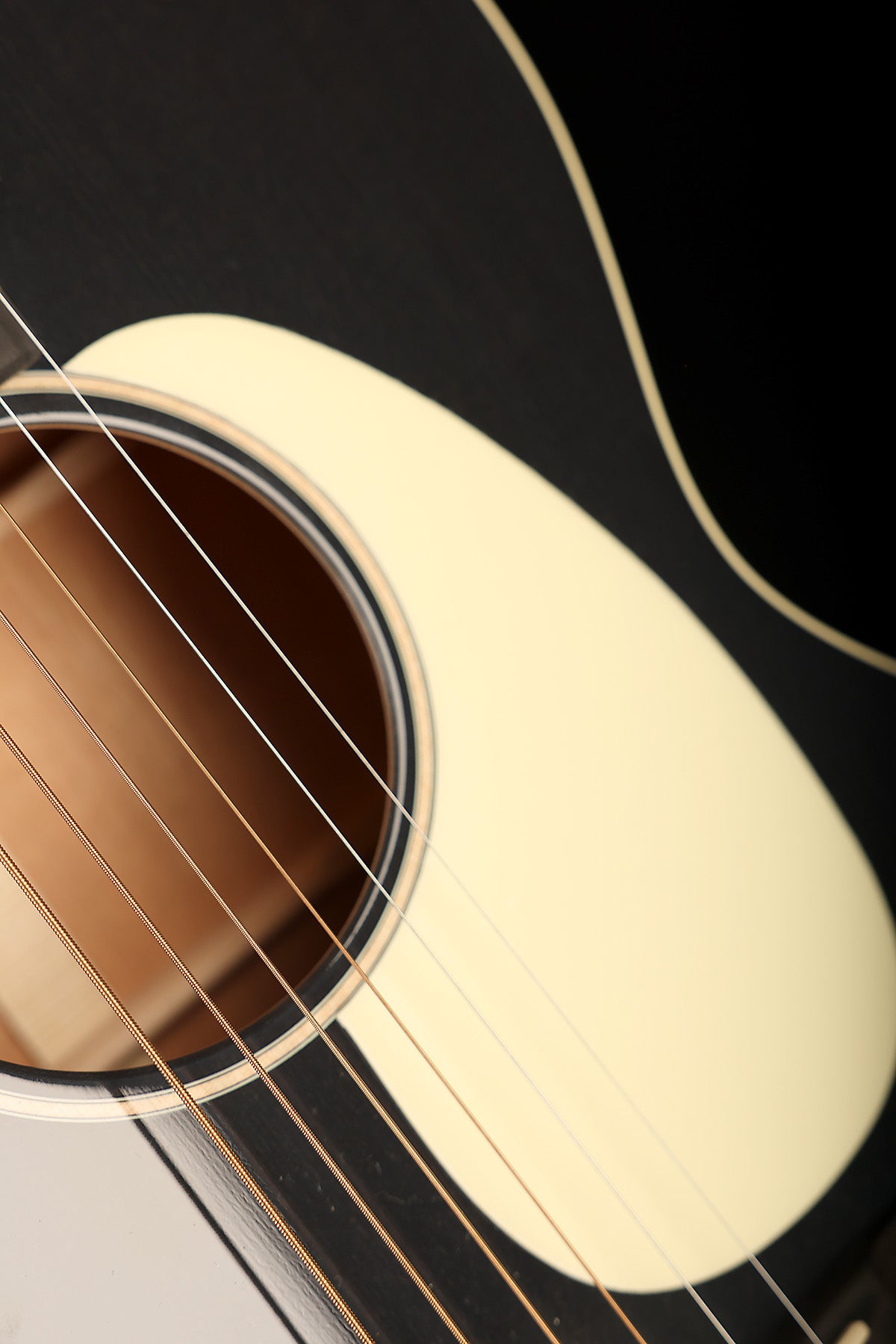 Martin 00L-16E 'Black Smoke' Grand Concert Acoustic Electric Guitar