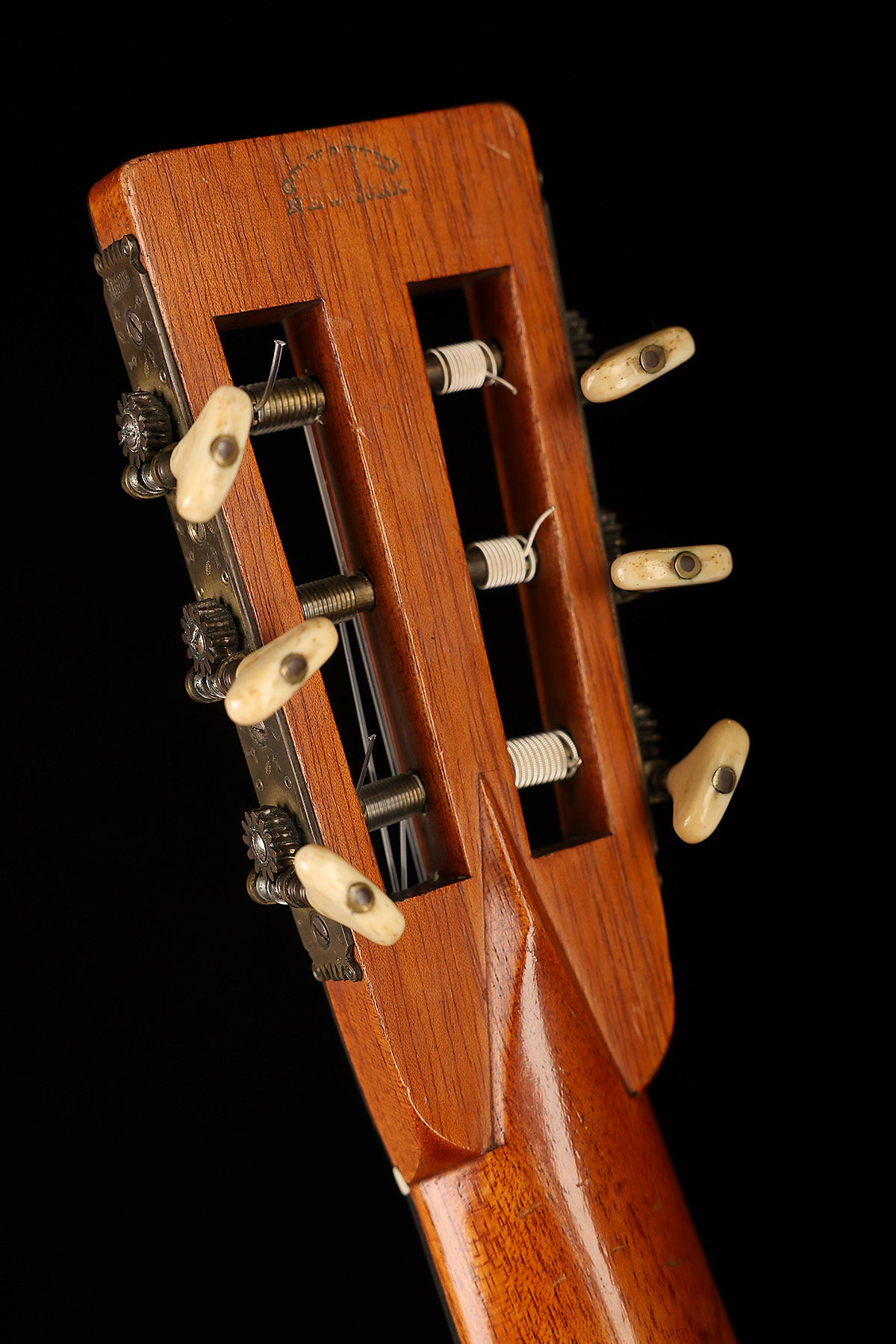 Martin 2-23 Size 2 Preowned circa 1850-1865