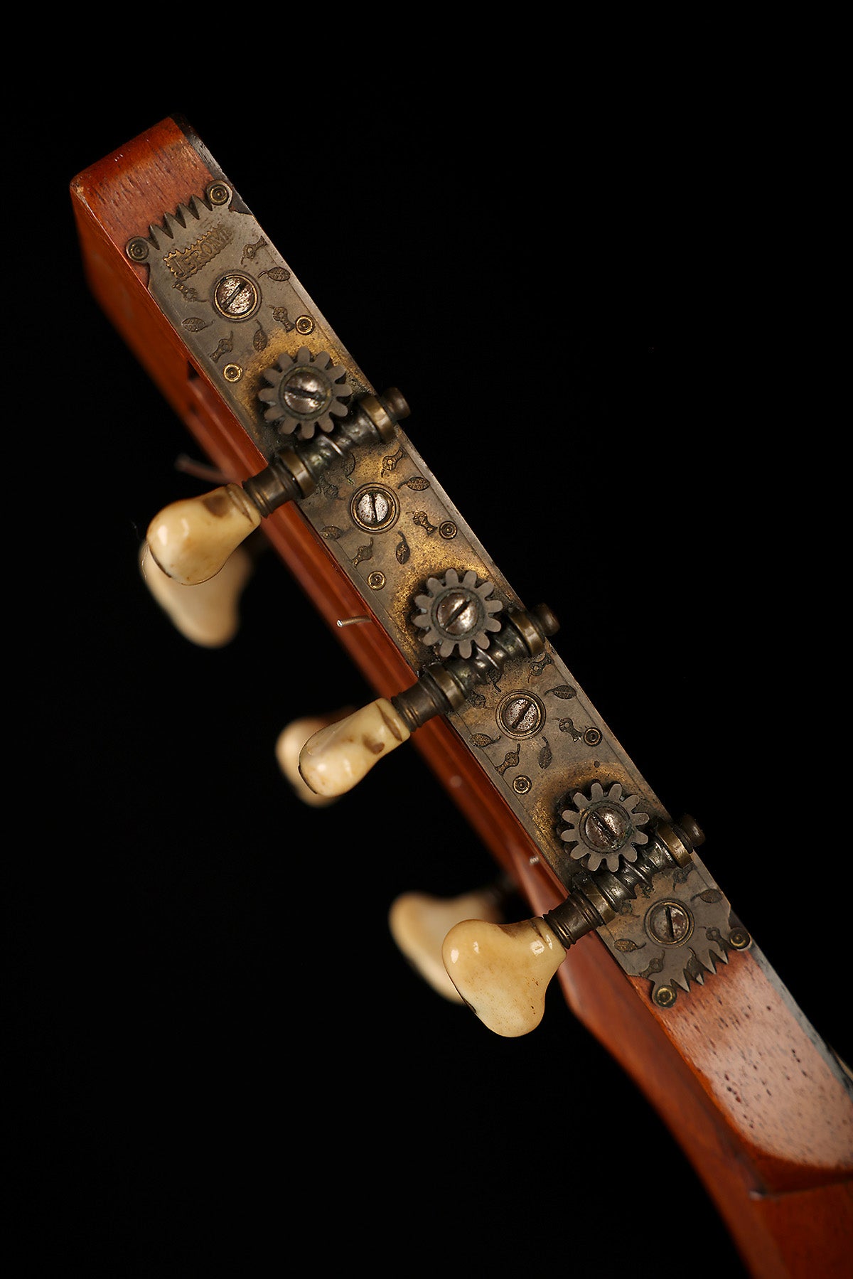 Martin 2-23 Size 2 Preowned circa 1850-1865