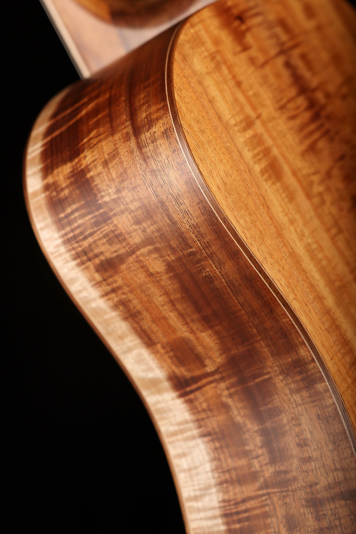 Cole Clark FL Master Grade 'Natural' Fat Lady Dreadnought All Australian Blackwood Acoustic Electric Guitar