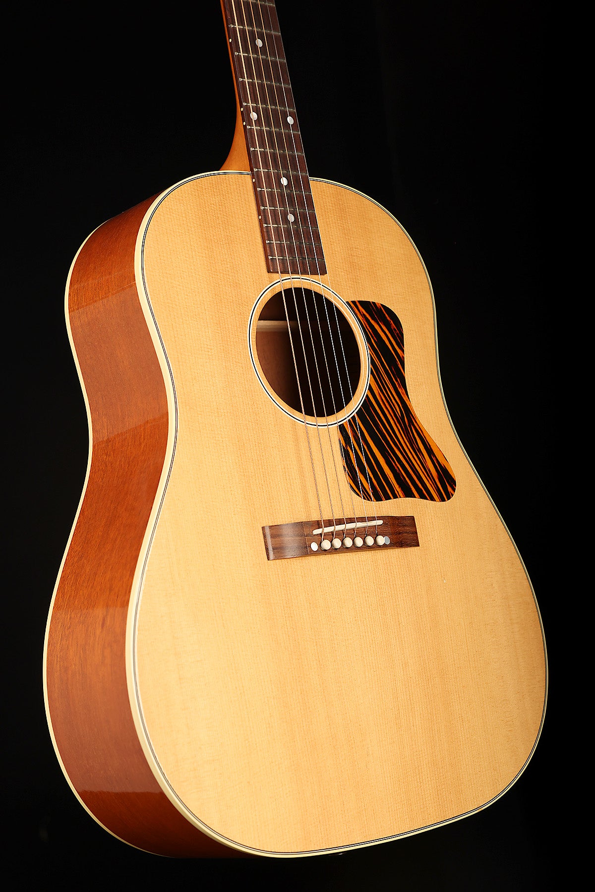 Gibson J-35 Preowned 2015