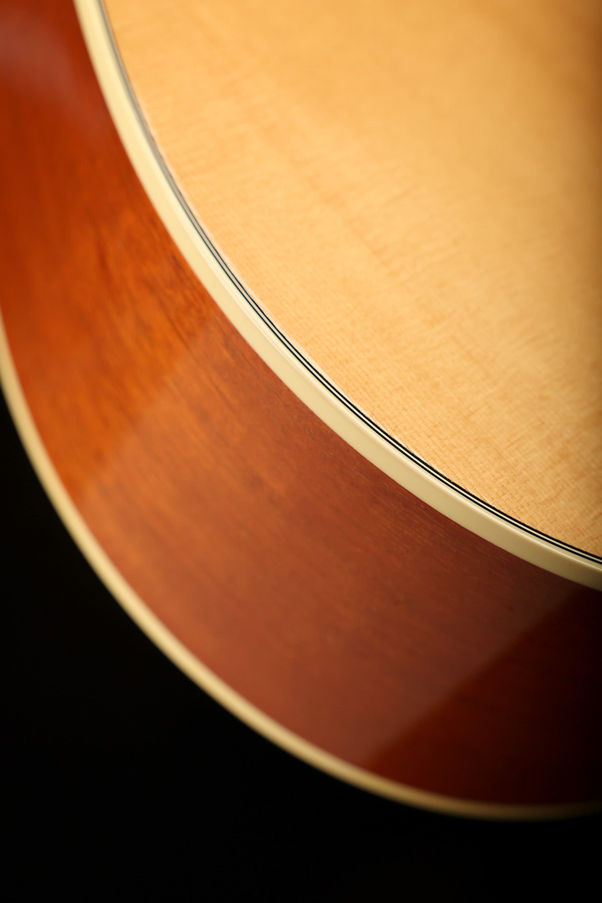 Gibson J-35 Preowned 2015