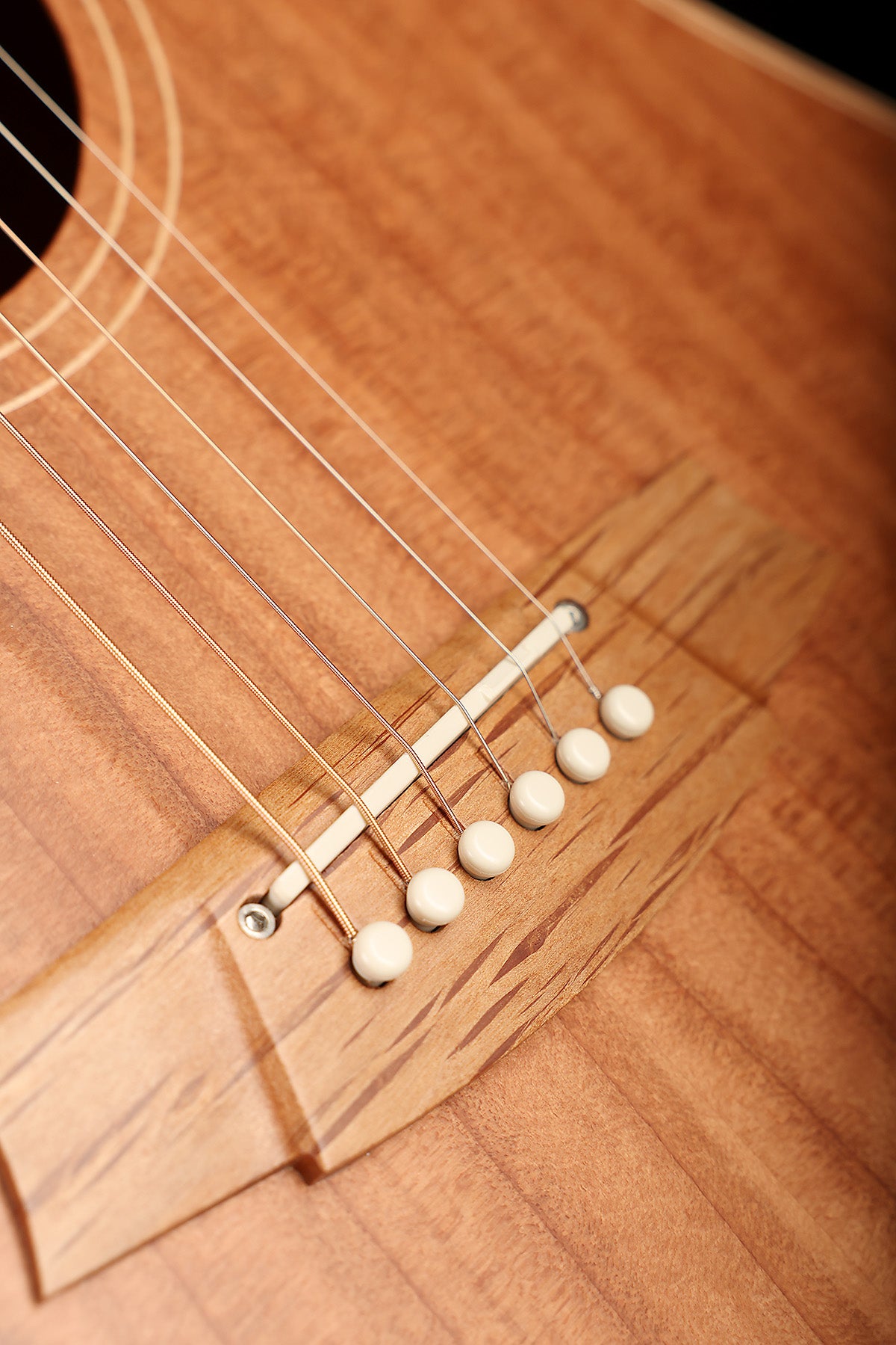 Cole Clark FL2EC Fat Lady  'Redwood / Australian Blackwood' Dreadnought Cutaway Acoustic Electric Guitar
