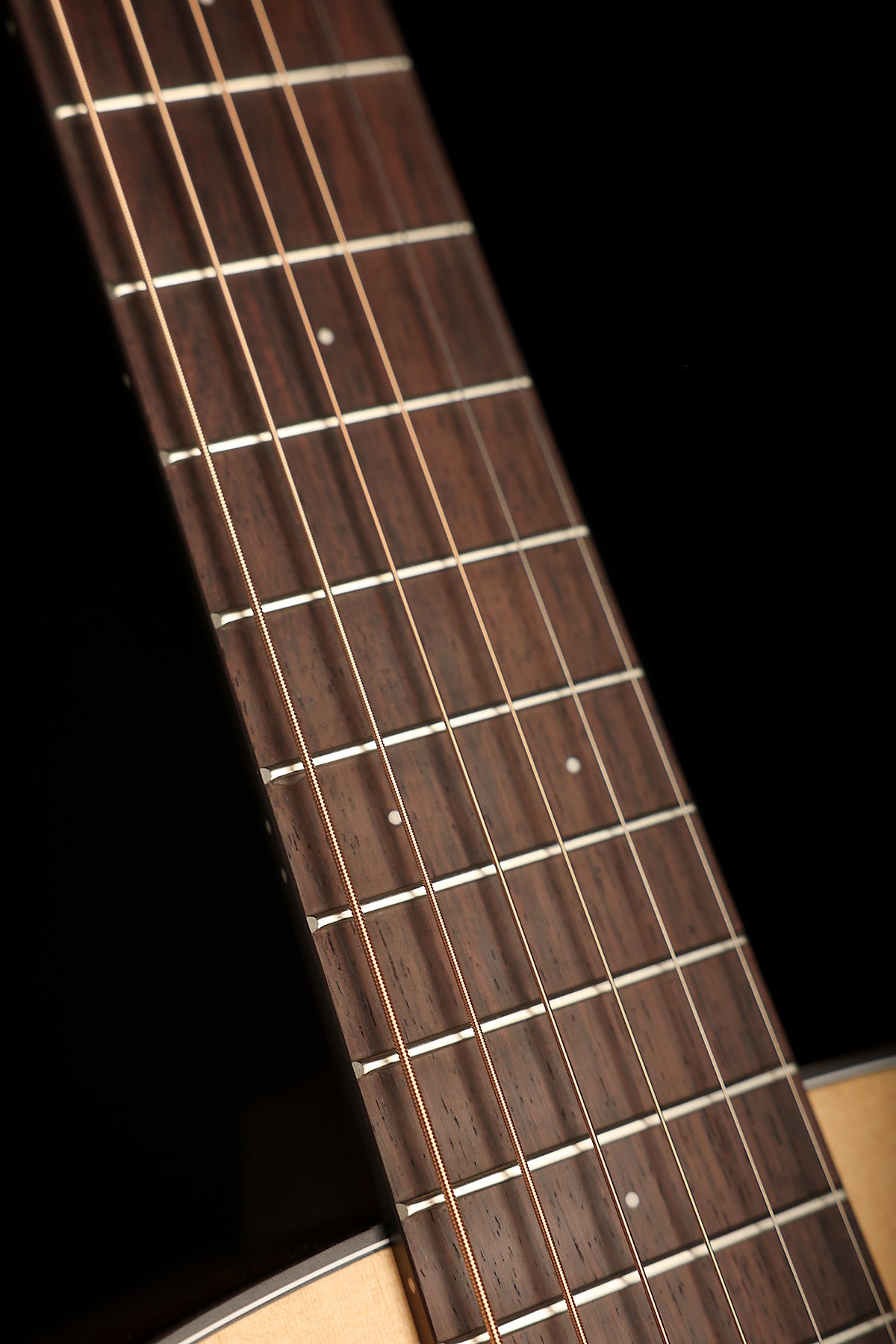 Iris DF 'Natural' Slope Shoulder Dreadnought Acoustic Guitar