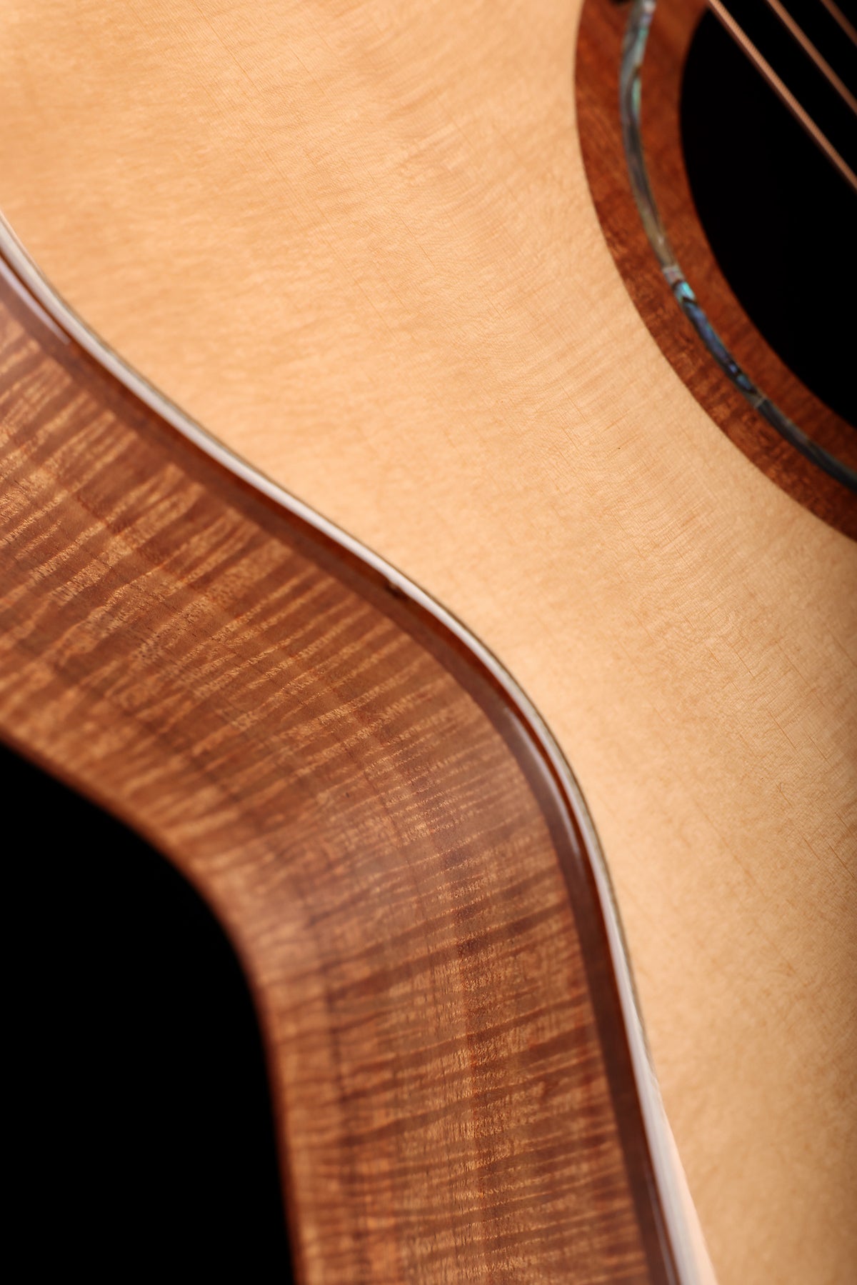 John Buckham 'European Spruce / Cuban Mahogany' OM ‘Natural’ Acoustic Guitar