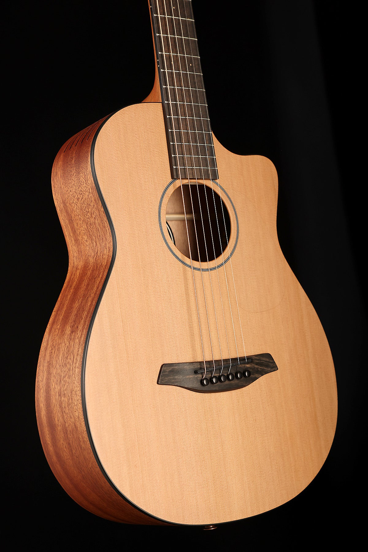 Furch Pioneer-CMe a 'Western Red Cedar / African Mahogany' 'Natural' Travel Acoustic Electric Guitar