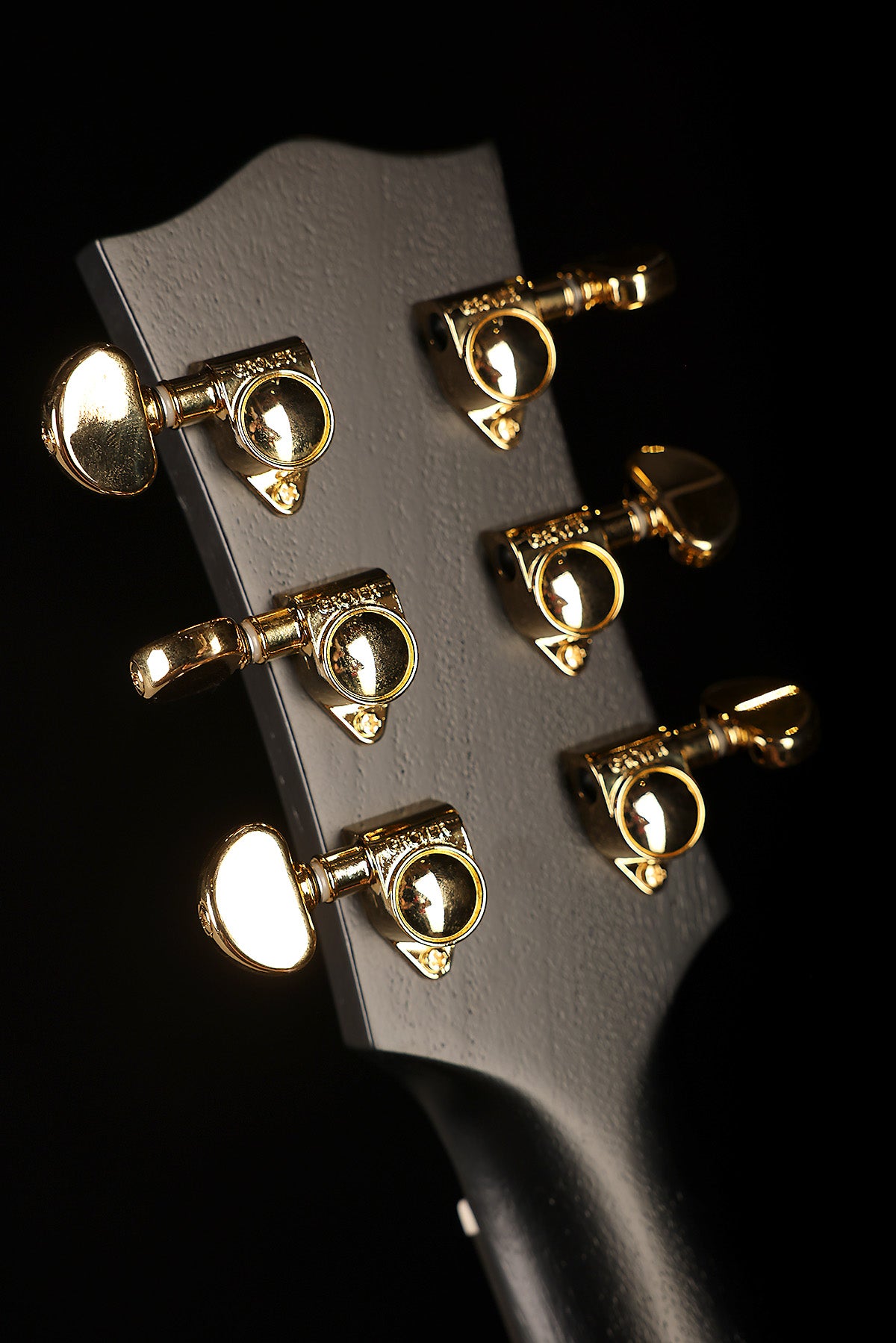 Maton Troubadour Dreadnought Custom ‘Tuxedo’ Acoustic Electric Guitar