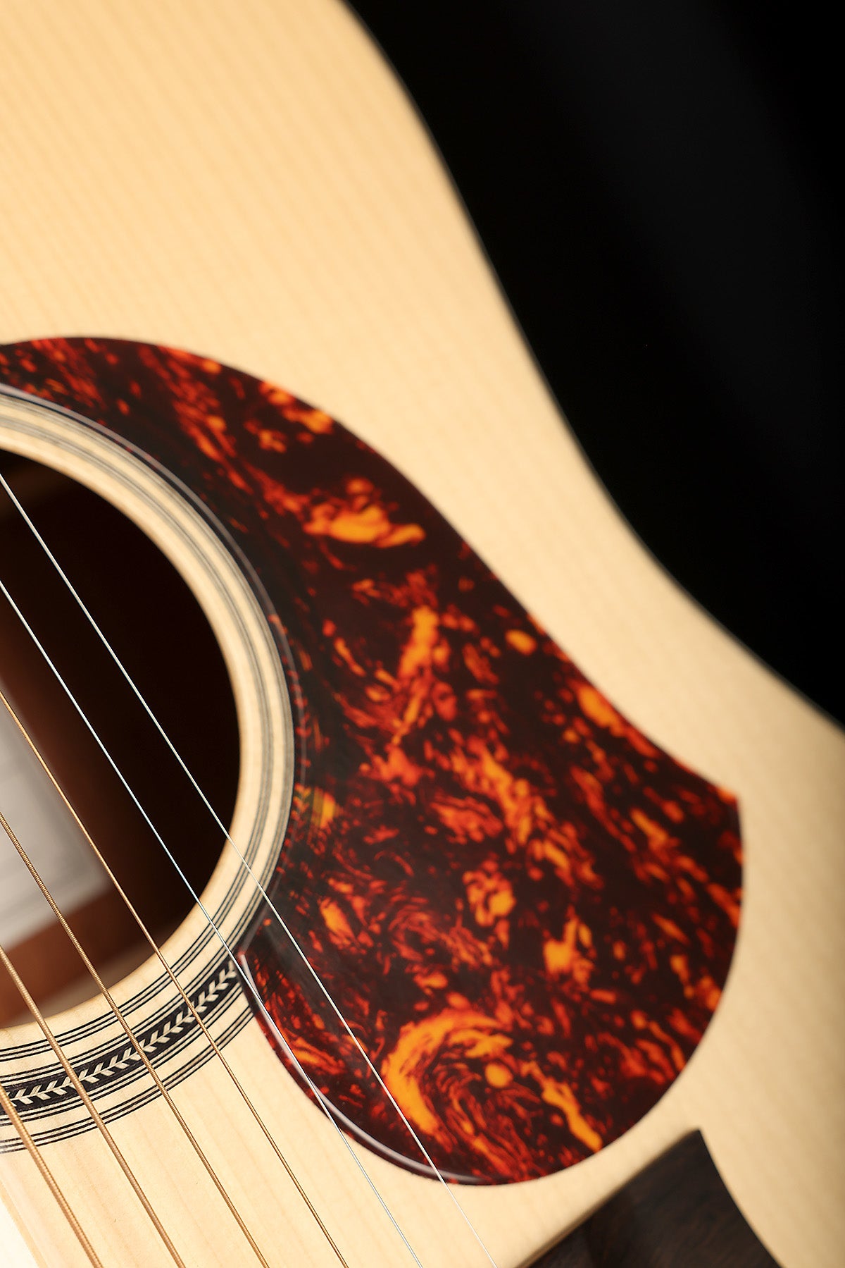 Maton Master Built Dreadnought 'Adirondack / Australian Red Cedar' Preowned 2026
