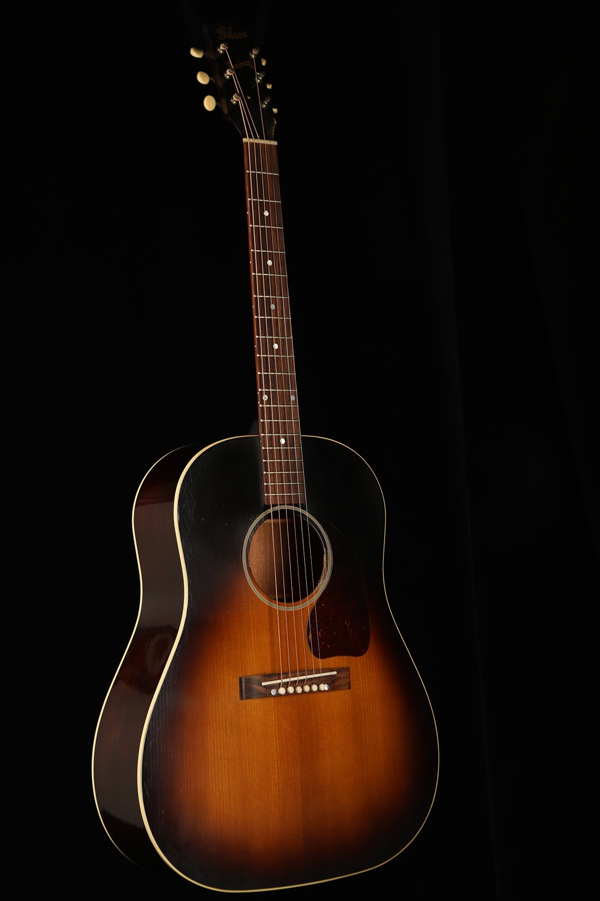 Gibson Custom Shop Murphy Lab 1942 Banner J-45 &#39;Light Aged Vintage Sunburst&#39; Acoustic Guitar - Acoustic Centre Music Store, Melbourne Australia