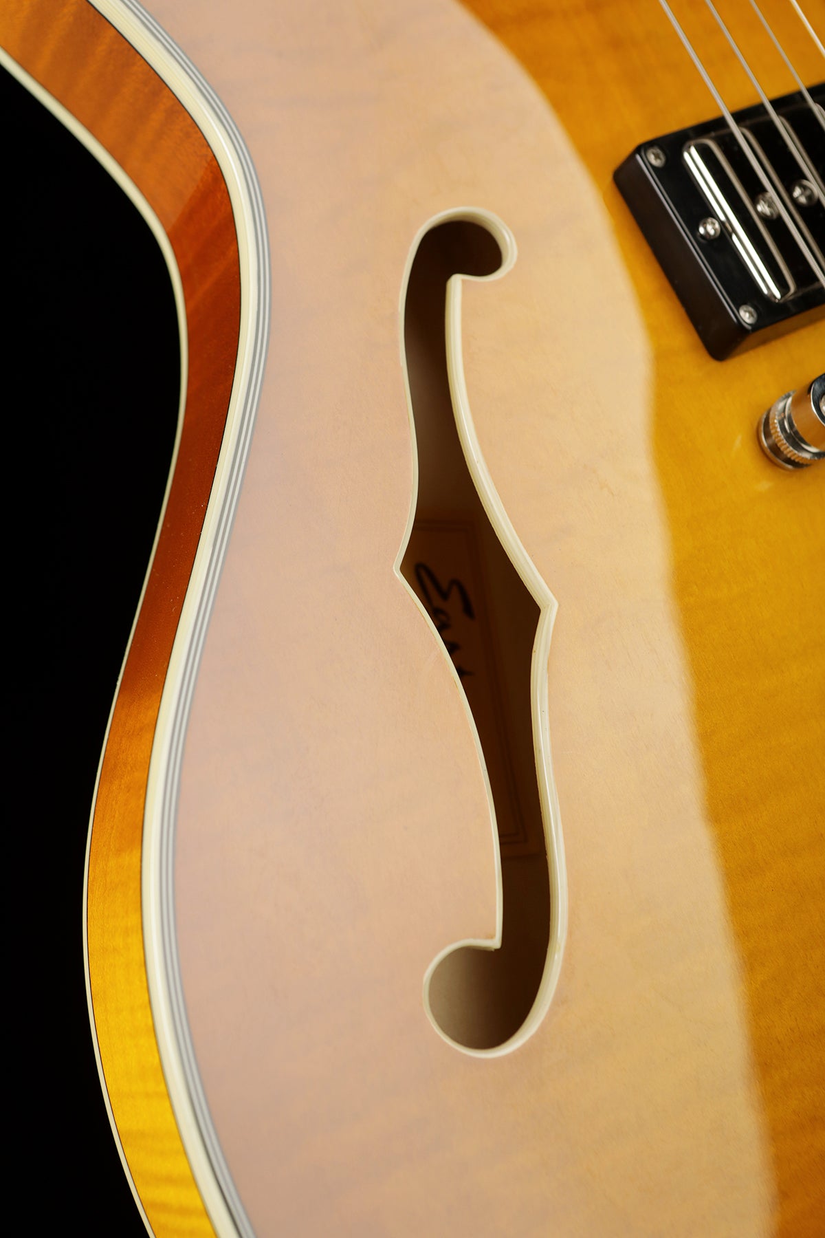 Eastman T486B-GB 'Gold Burst' Electric guitar - Acoustic Centre Music Store, Melbourne Australia