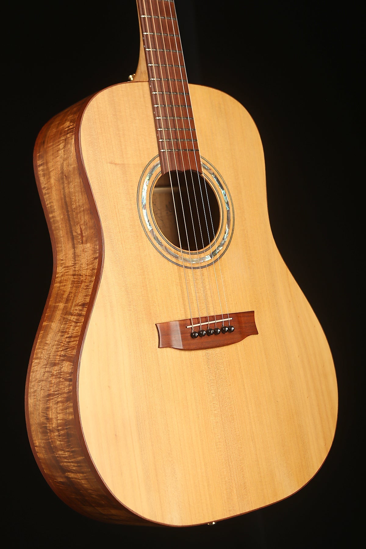 Chris Wynne Dreadnought 'Bunya Pine / Fiddleback Blackwood' Preowned 2007 - Acoustic Centre Music Store, Melbourne Australia
