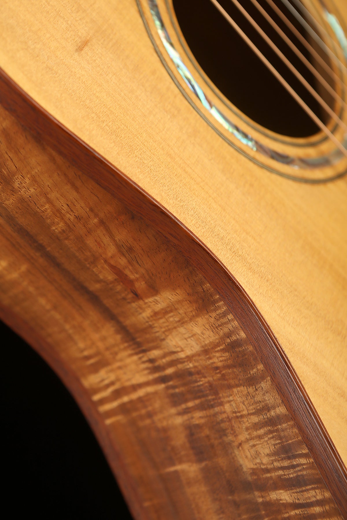 Chris Wynne Dreadnought 'Bunya Pine / Fiddleback Blackwood' Preowned 2007 - Acoustic Centre Music Store, Melbourne Australia