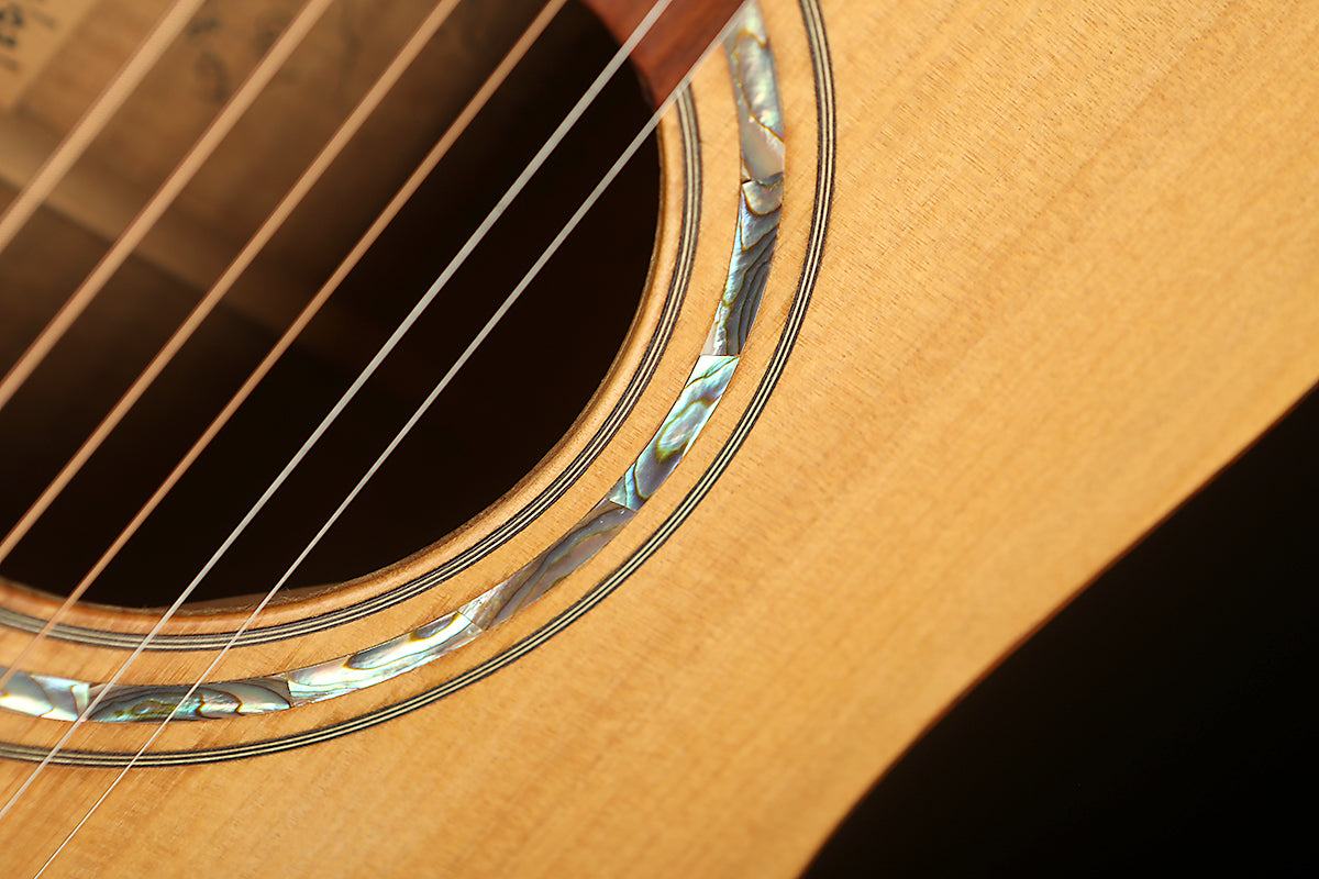 Chris Wynne Dreadnought 'Bunya Pine / Fiddleback Blackwood' Preowned 2007 - Acoustic Centre Music Store, Melbourne Australia