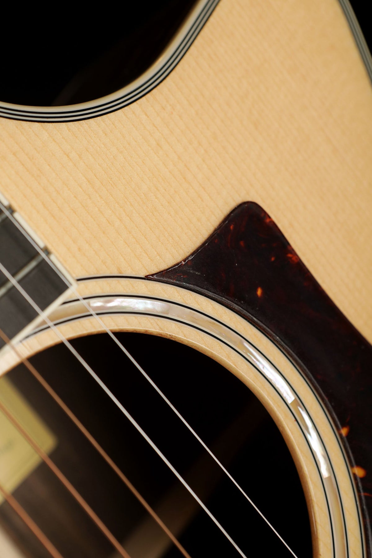 Eastman AC422CE-AE 'Sitka / Aged Eucalyptus' Acoustic Electric Guitar - Acoustic Centre Music Store, Melbourne Australia