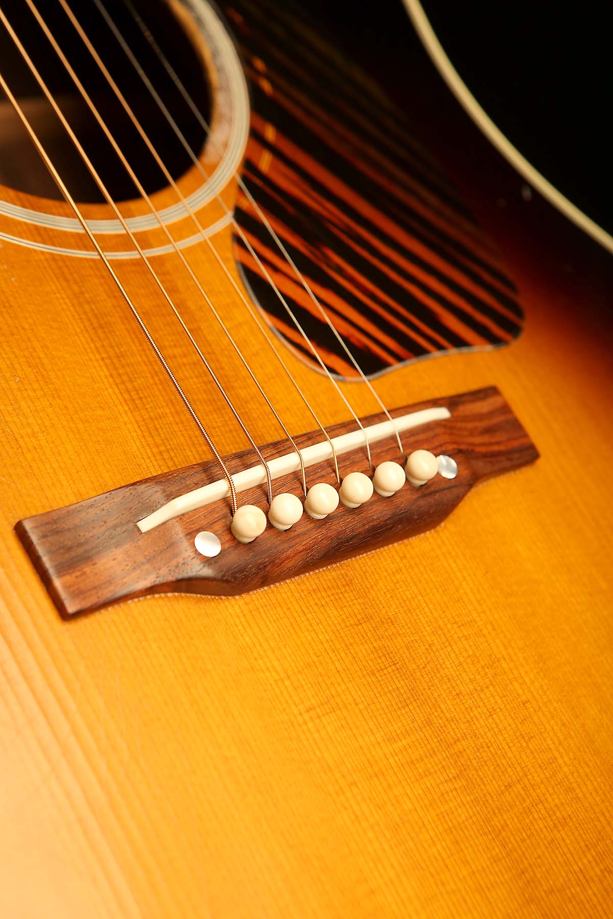 Gibson Custom Shop Murphy Lab 1942 Banner Southern Jumbo &#39;Light Aged Vintage Sunburst&#39; Acoustic Guitar - Acoustic Centre Music Store, Melbourne Australia