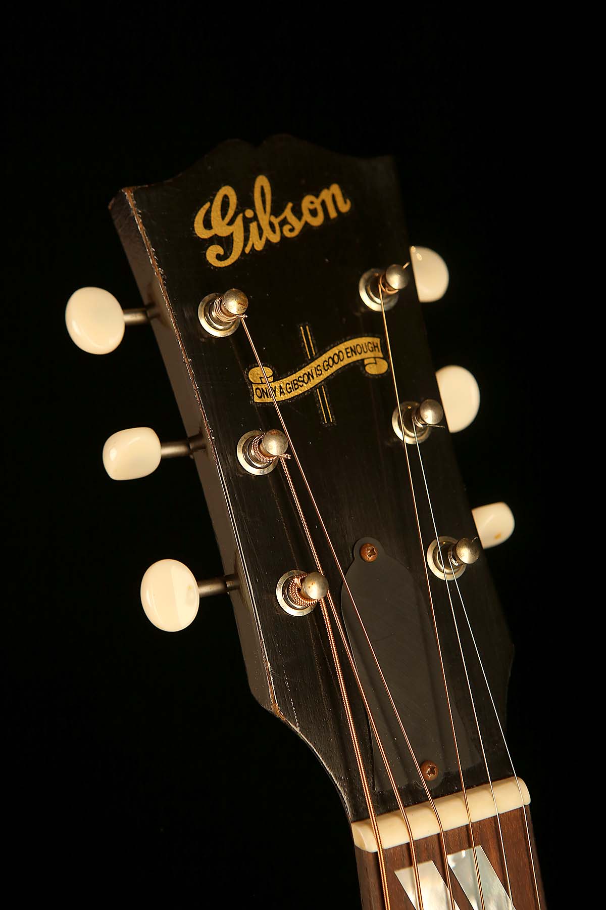 Gibson Custom Shop Murphy Lab 1942 Banner Southern Jumbo &#39;Light Aged Vintage Sunburst&#39; Acoustic Guitar - Acoustic Centre Music Store, Melbourne Australia