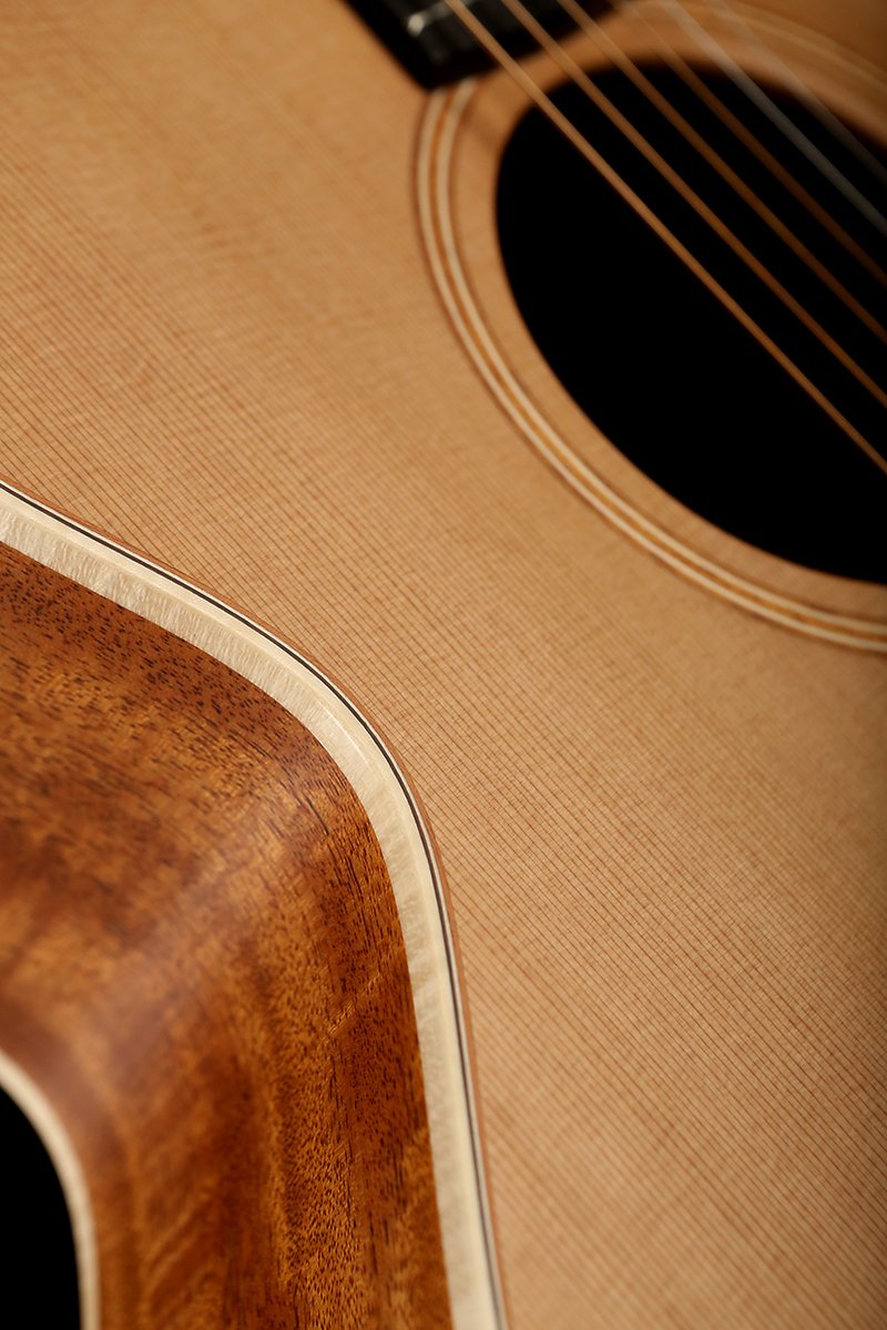 Lowden O-22 Acoustic Guitar - Acoustic Centre Music Store, Melbourne Australia