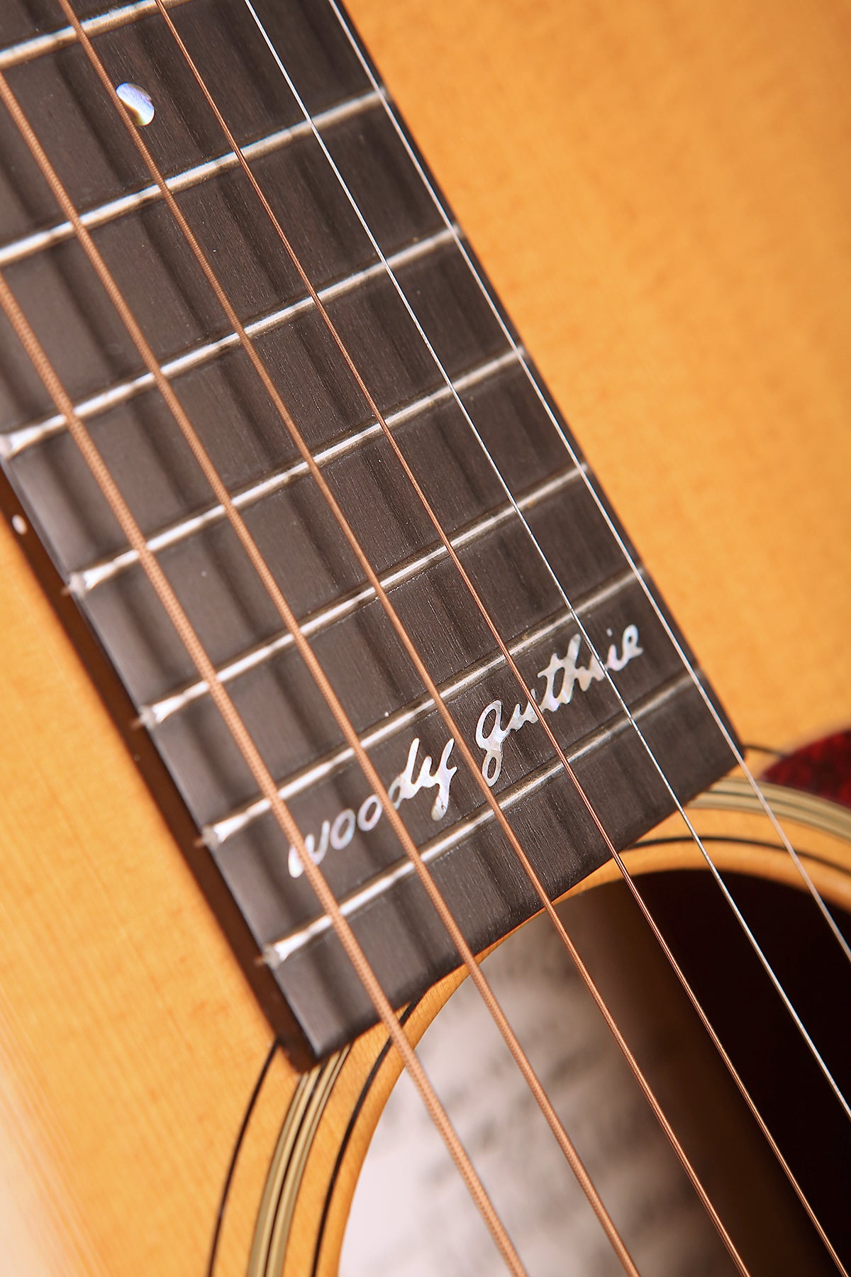 Martin 000-18 WG Woody Guthrie Preowned 2000