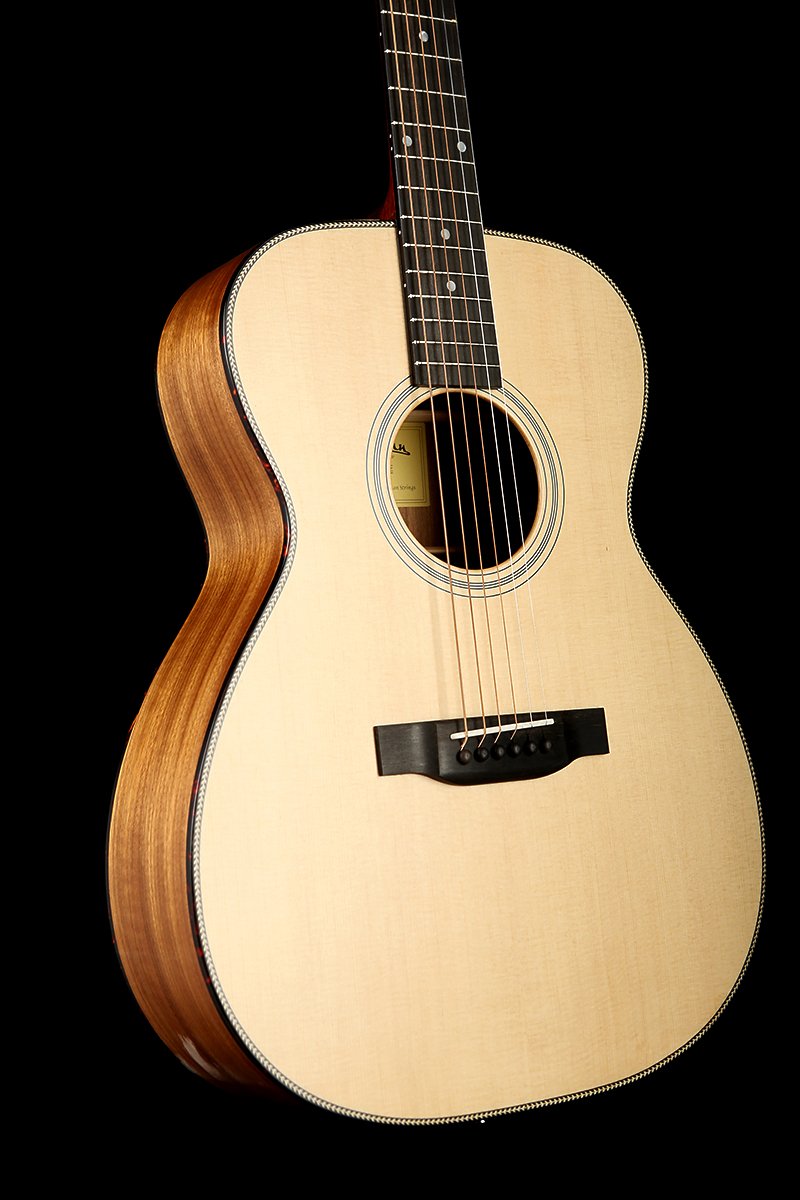 Eastman E3OME Acoustic Electric Guitar - Acoustic Centre Music Store, Melbourne Australia