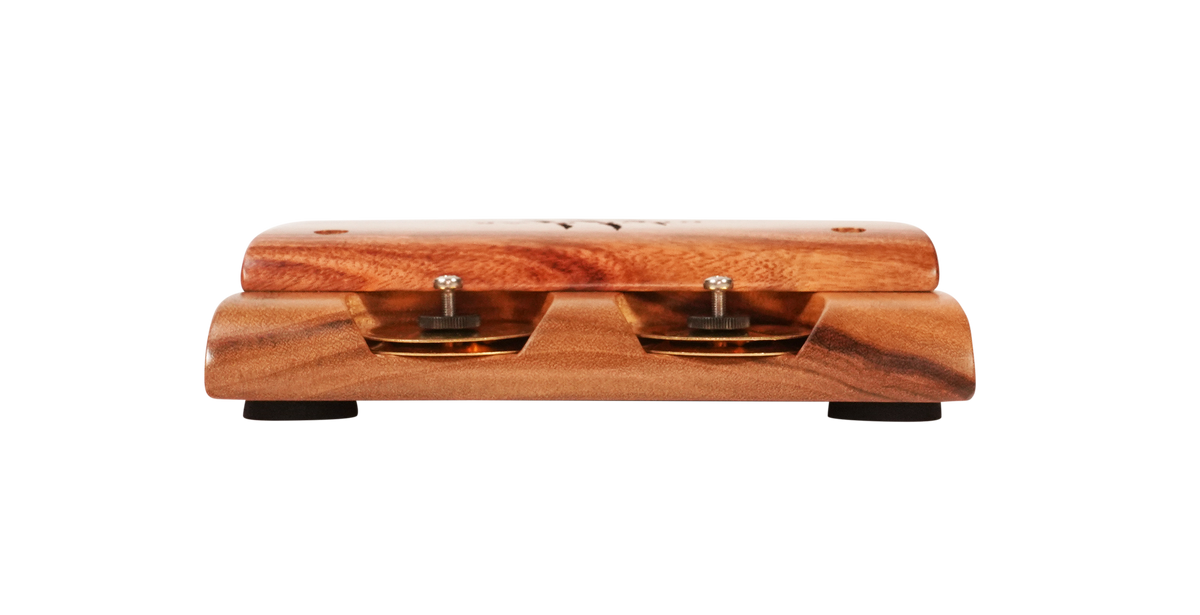 Wild Dog Drop Bear Stomp Box With Jingles