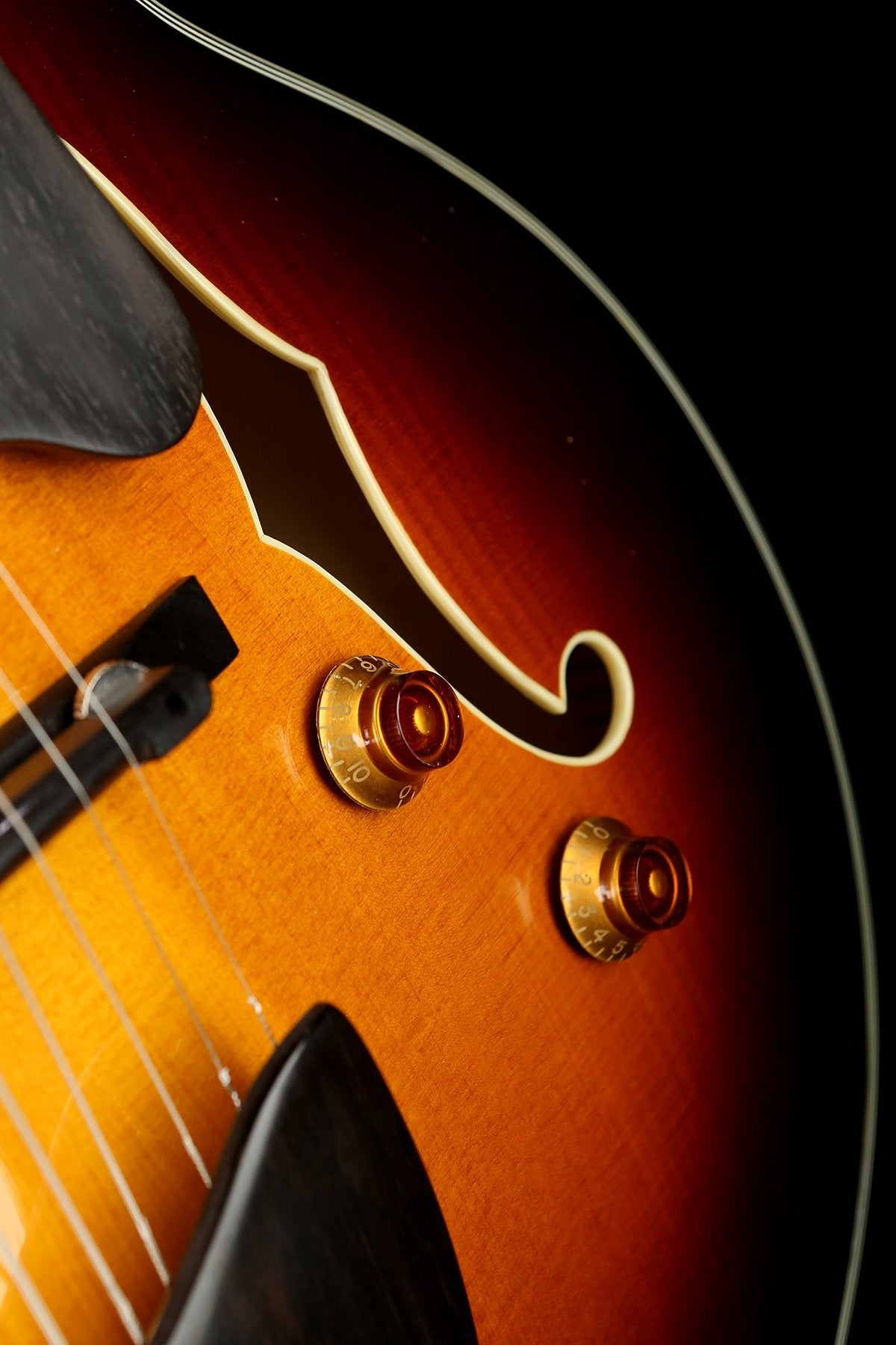 Eastman AR503CE SB Sunburst Electric Archtop guitar - Acoustic Centre Music Store, Melbourne Australia