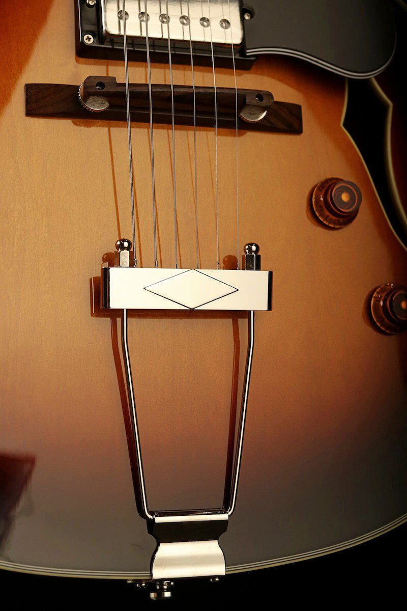 Eastman AR372ce Sunburst Electric Archtop Acoustic Guitar - Acoustic Centre Music Store, Melbourne Australia