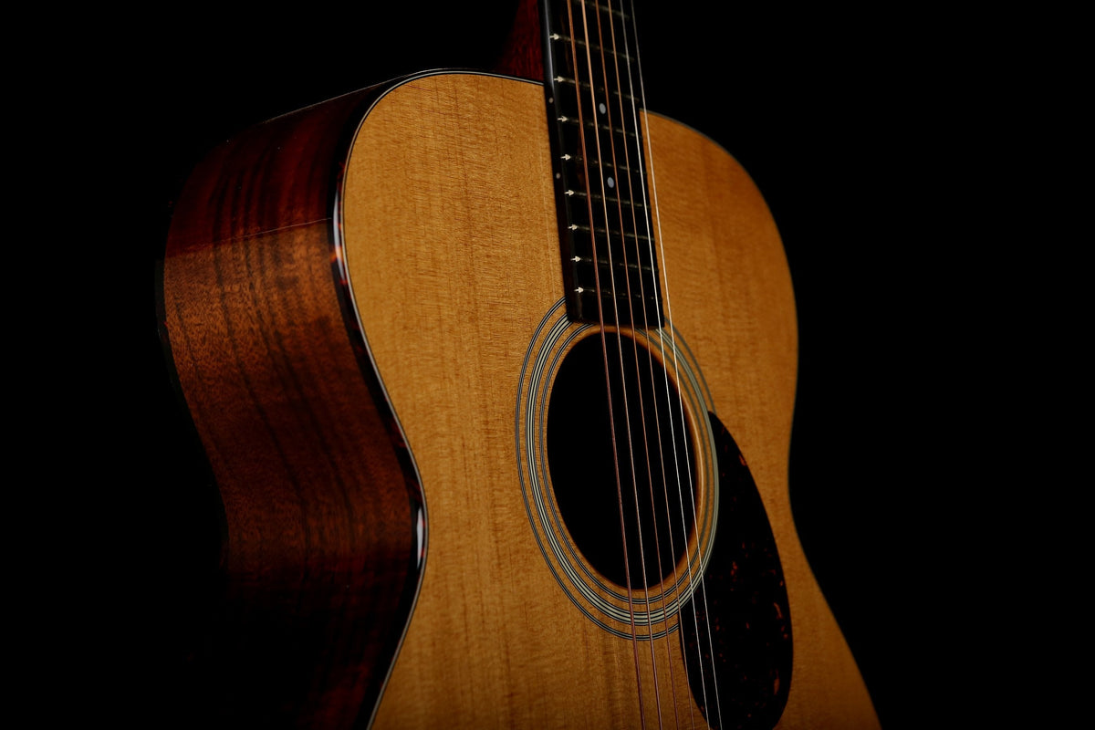 Eastman E6OM-TC Acoustic Guitar - Acoustic Centre Music Store, Melbourne Australia