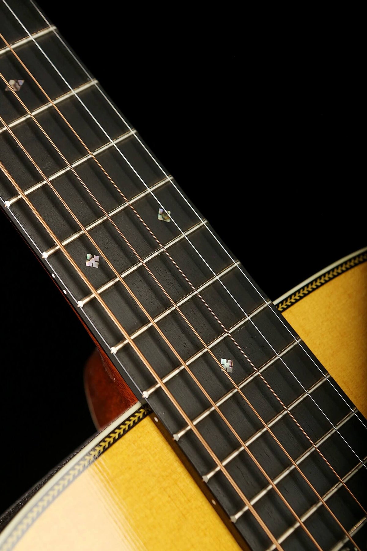 Martin 000-28 &#39;Eric Clapton&#39; Acoustic Guitar: Custom Signature Series - Acoustic Centre Music Store, Melbourne Australia